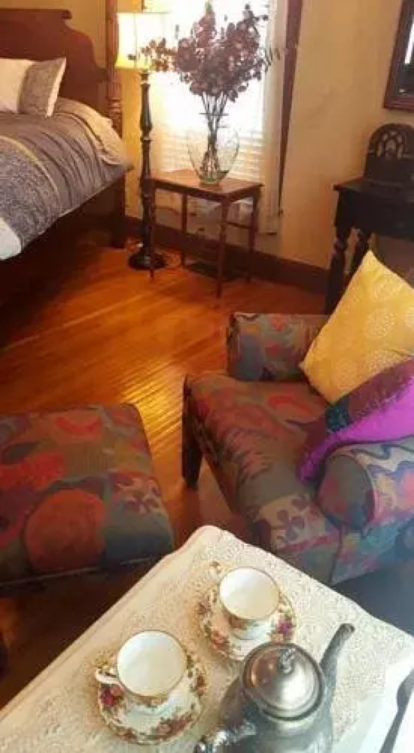 Springfield Arts Bed and Breakfast