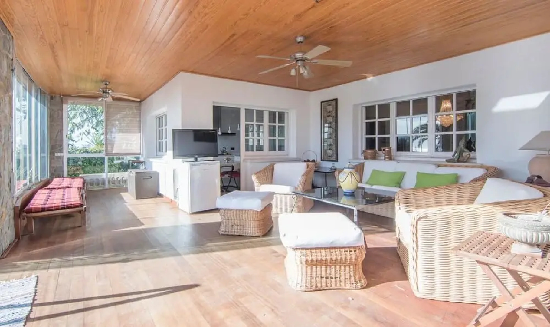 Gallery Villa 650M from the Beach (R81)