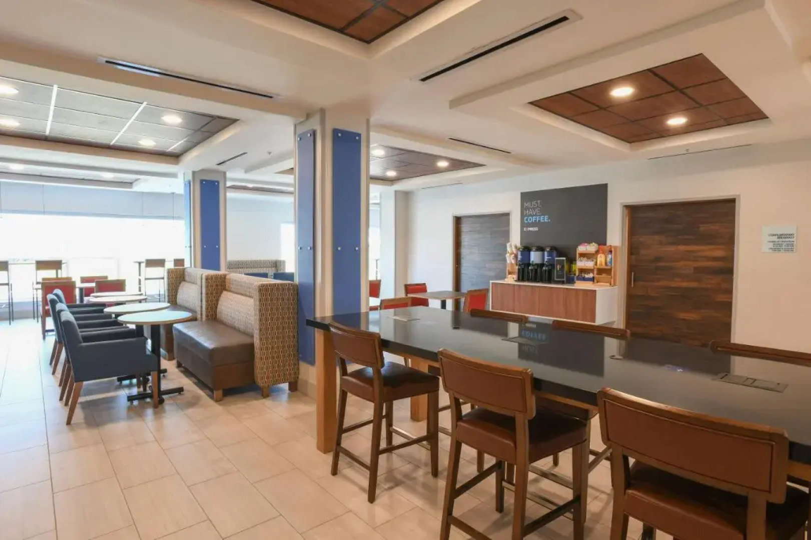 Holiday Inn Exp Richwood Cincinnati S