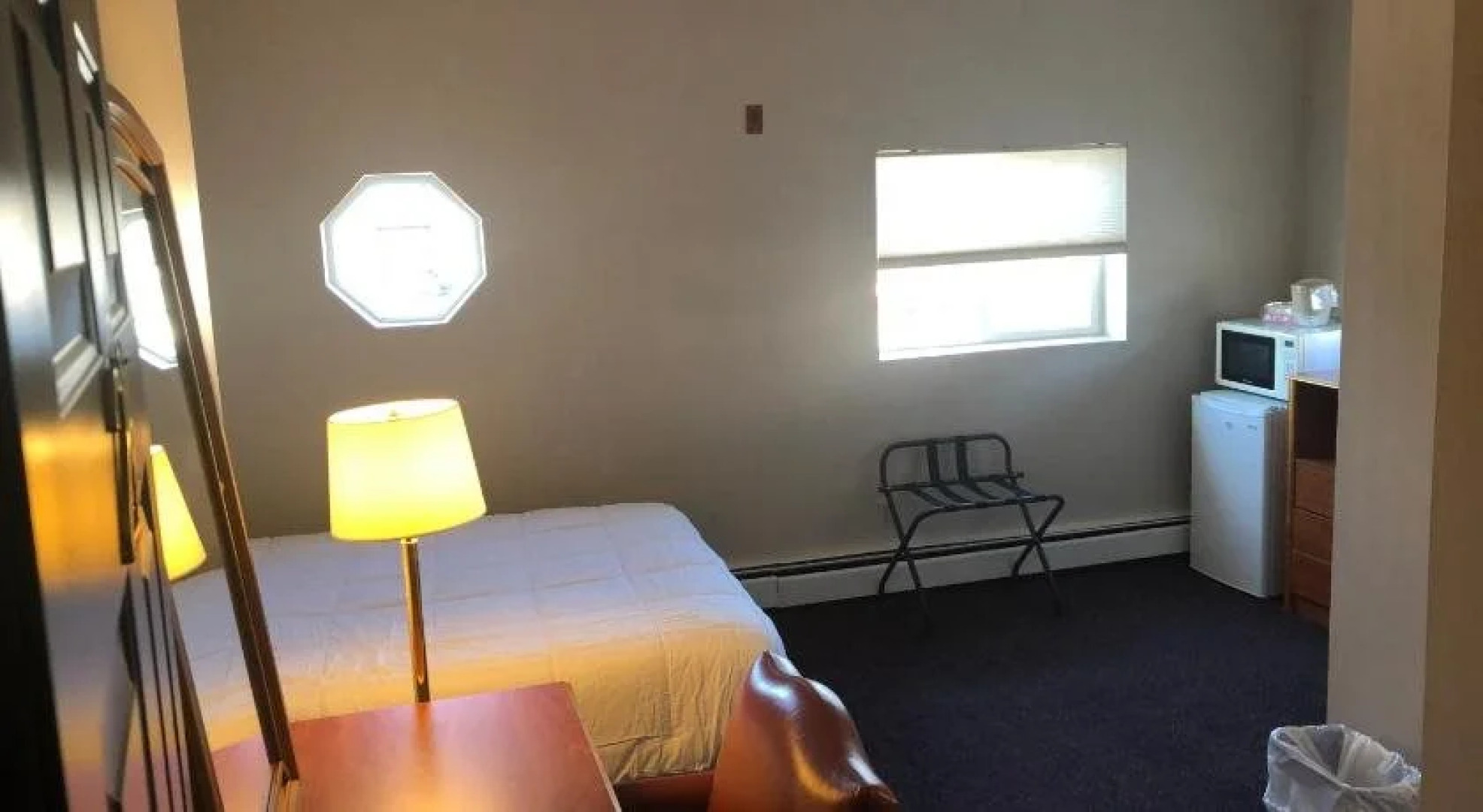 Rally Point Inn And Pub