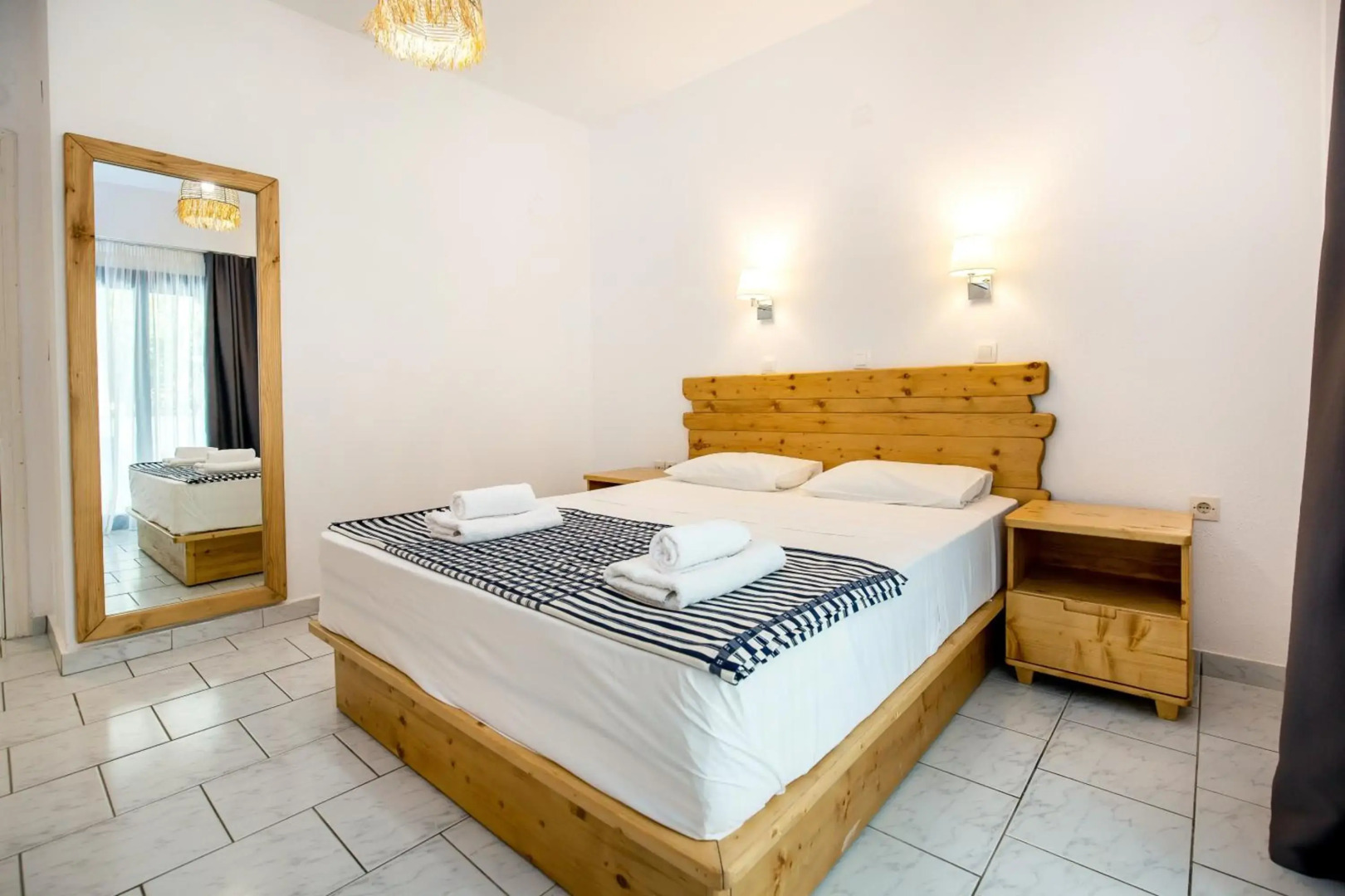 Rodon House Aparthotel