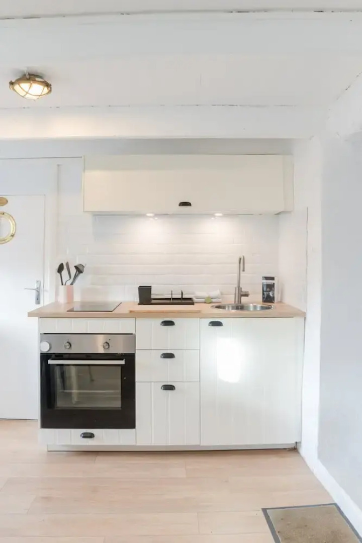 Small Cocoon for 2 by the sea