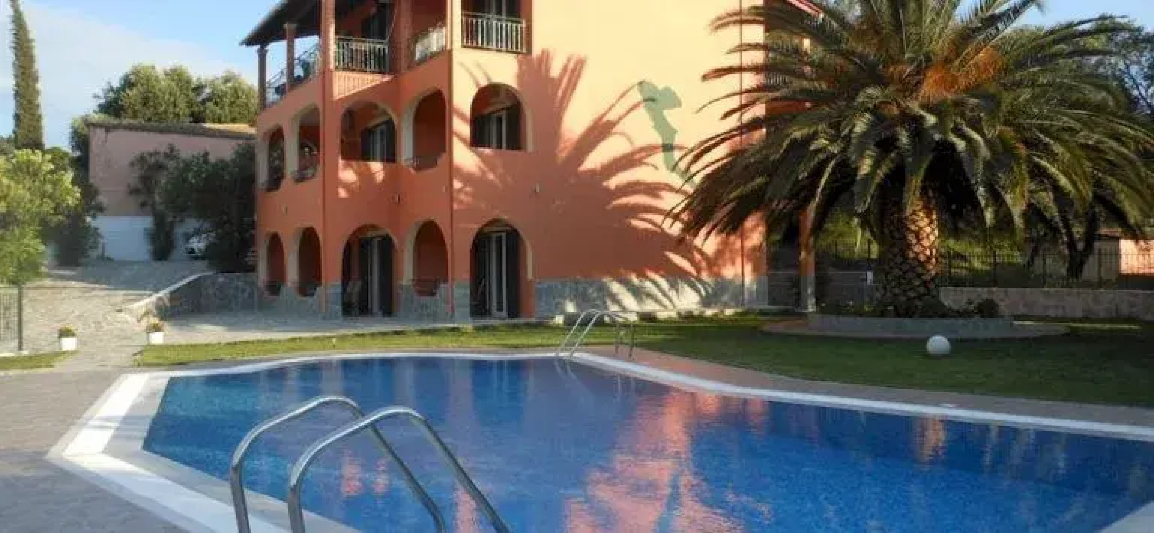 Ziogas Luxury Apartments