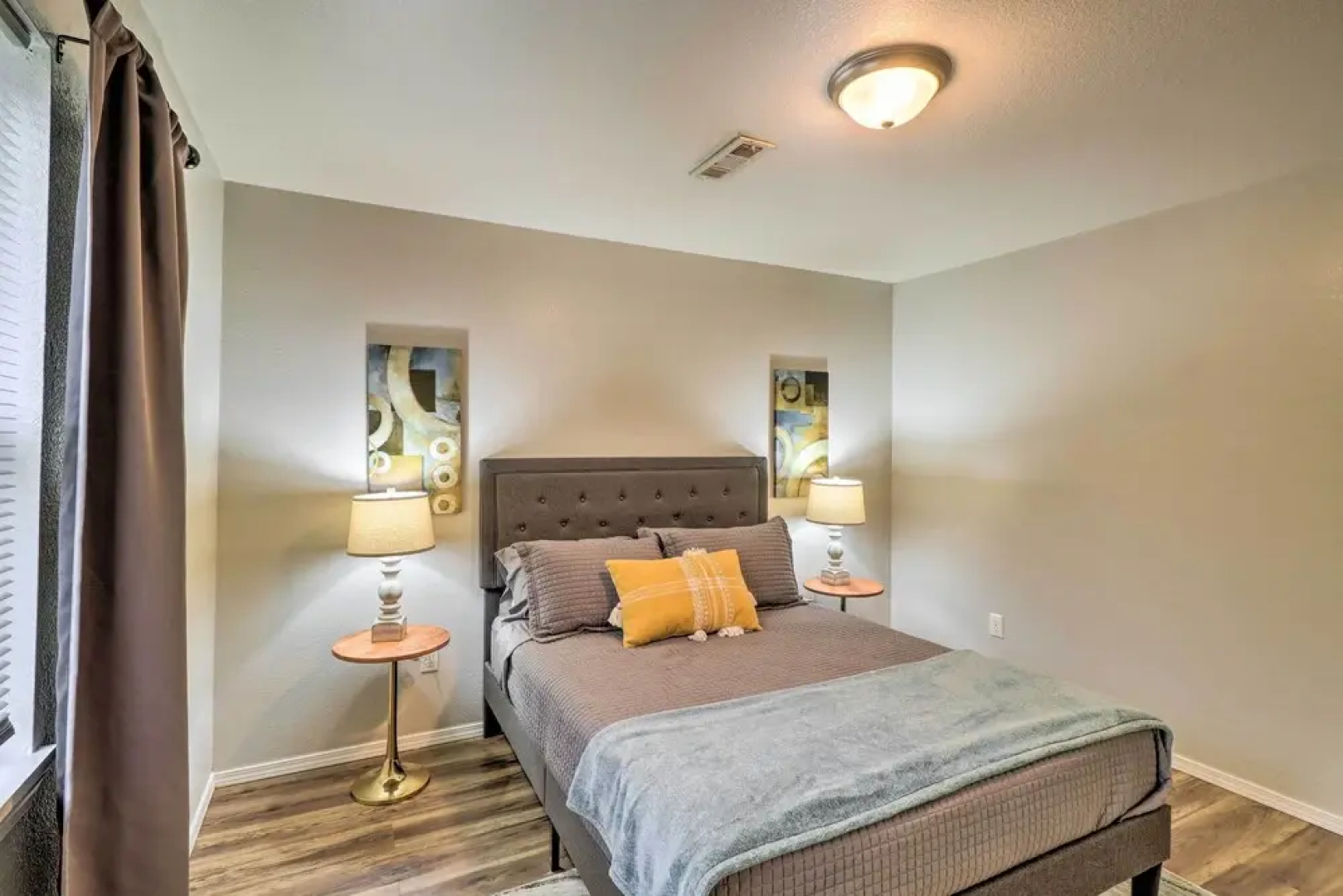 Stylish & Family-friendly West Plains Home!