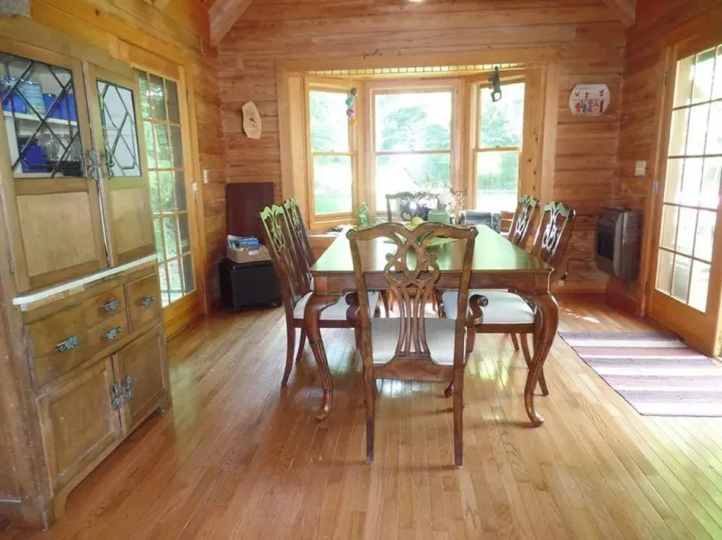 Creekside Paradise Bed and Breakfast