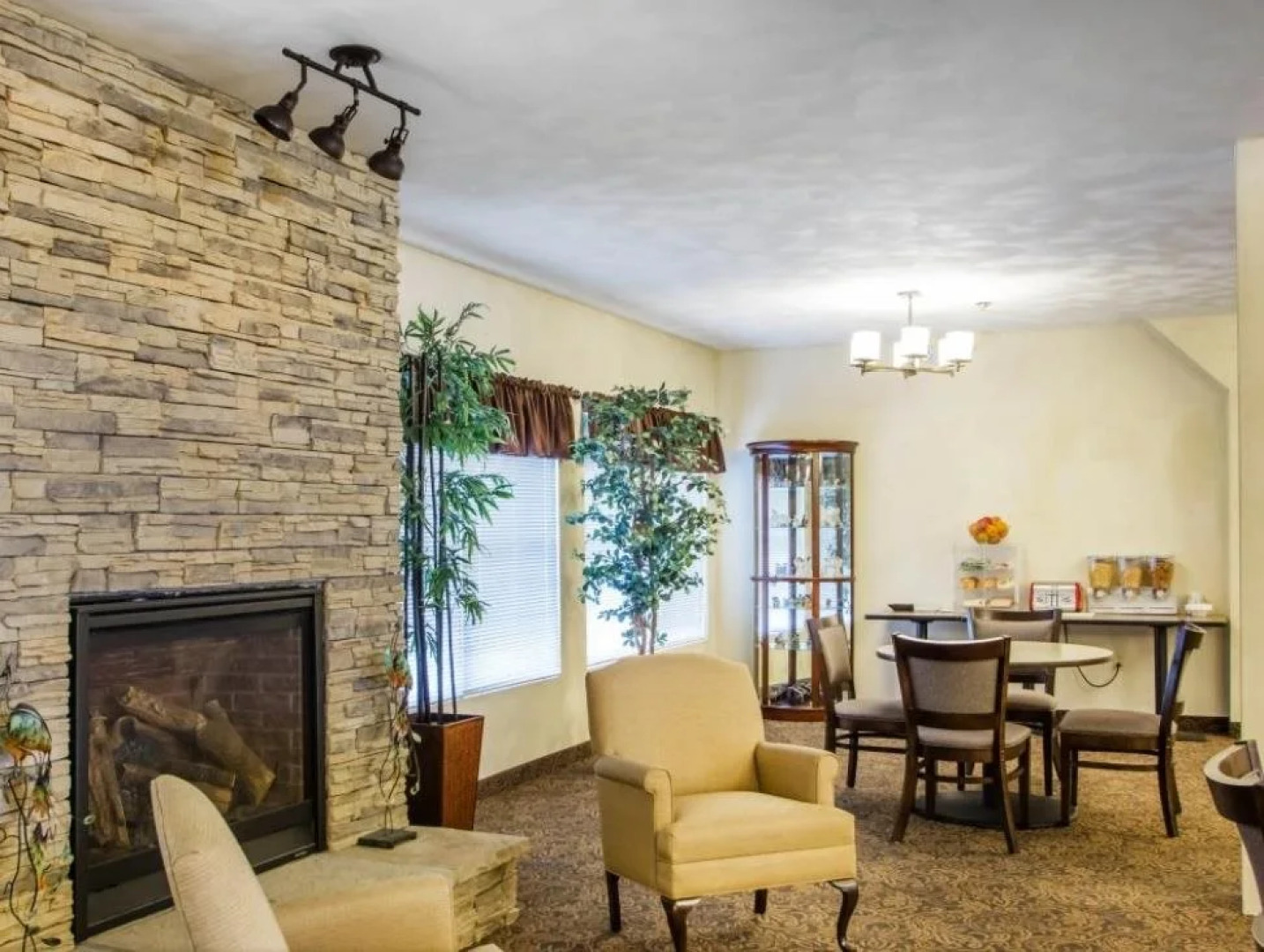 O'Fallon Suites Hotel