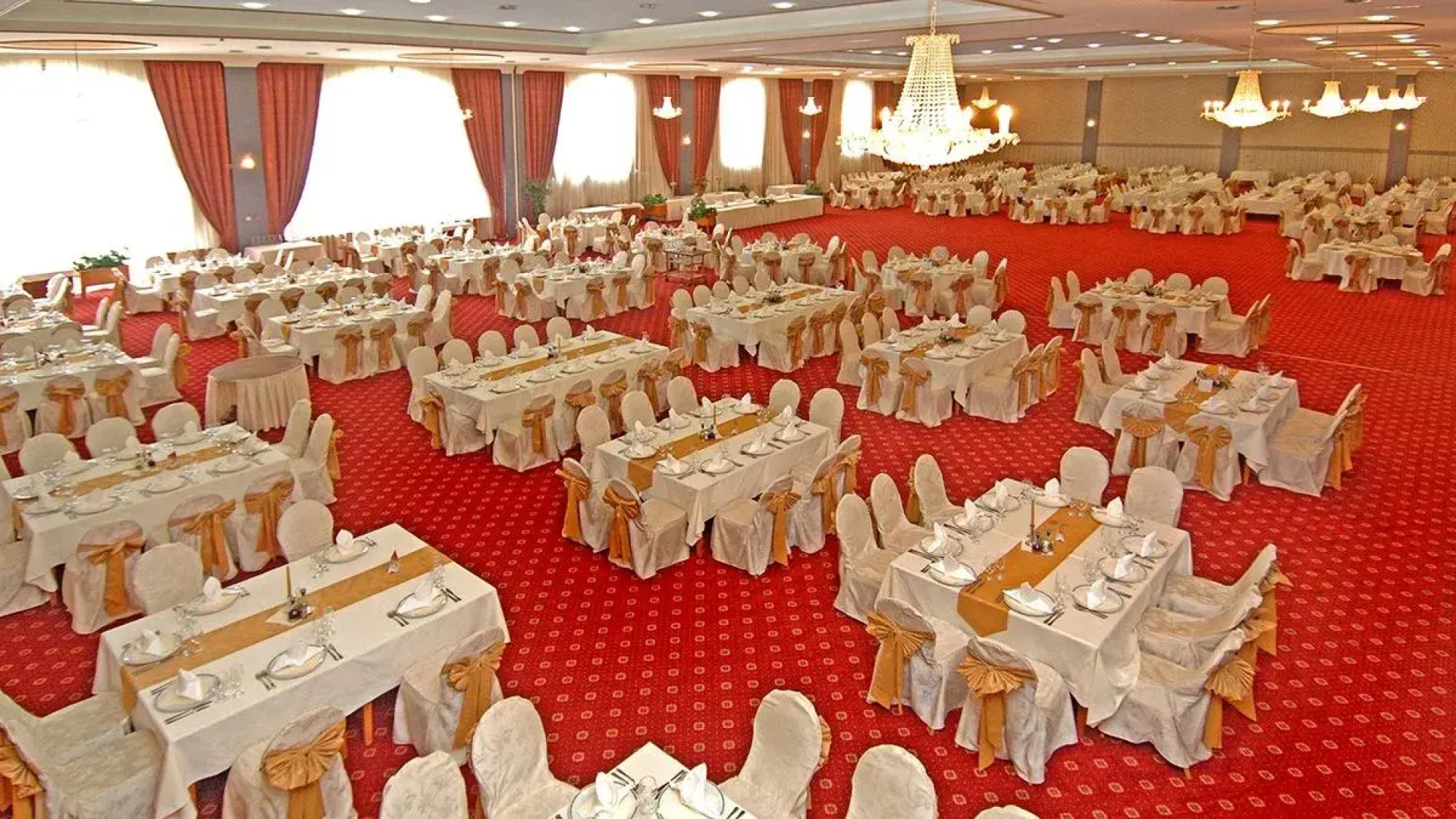 Aleksandar Palace Hotel & Spa