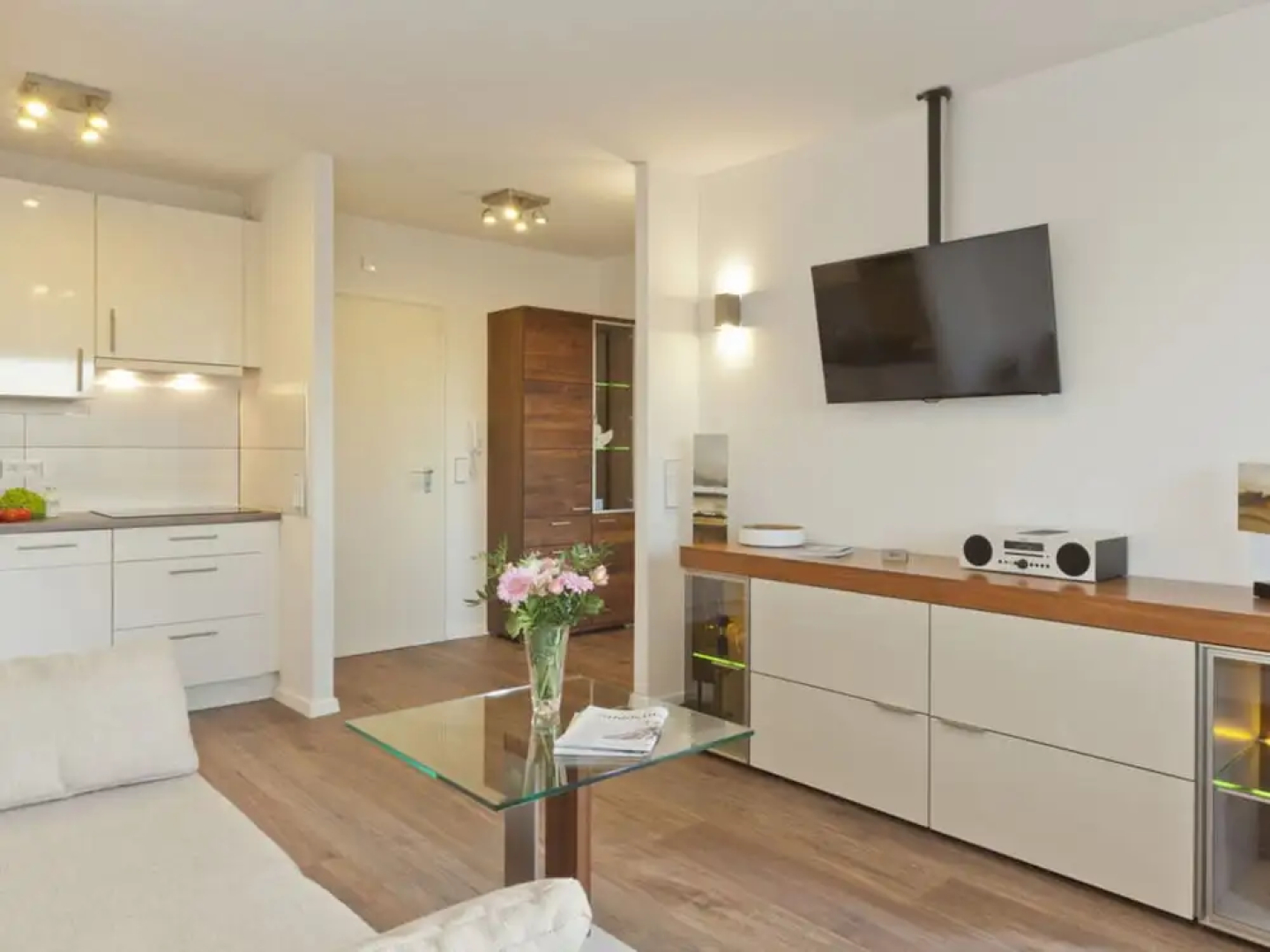 Iderhoff-sweet Modern Retreat