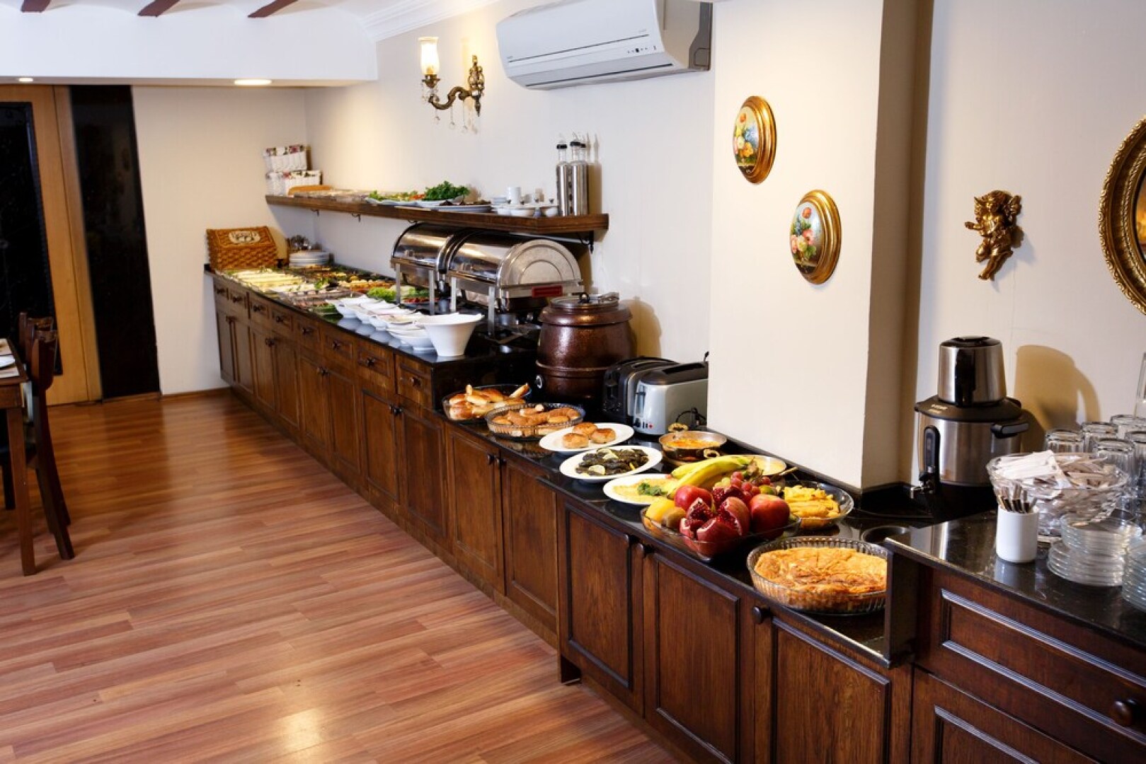 Otel Tahir Aga Konagi