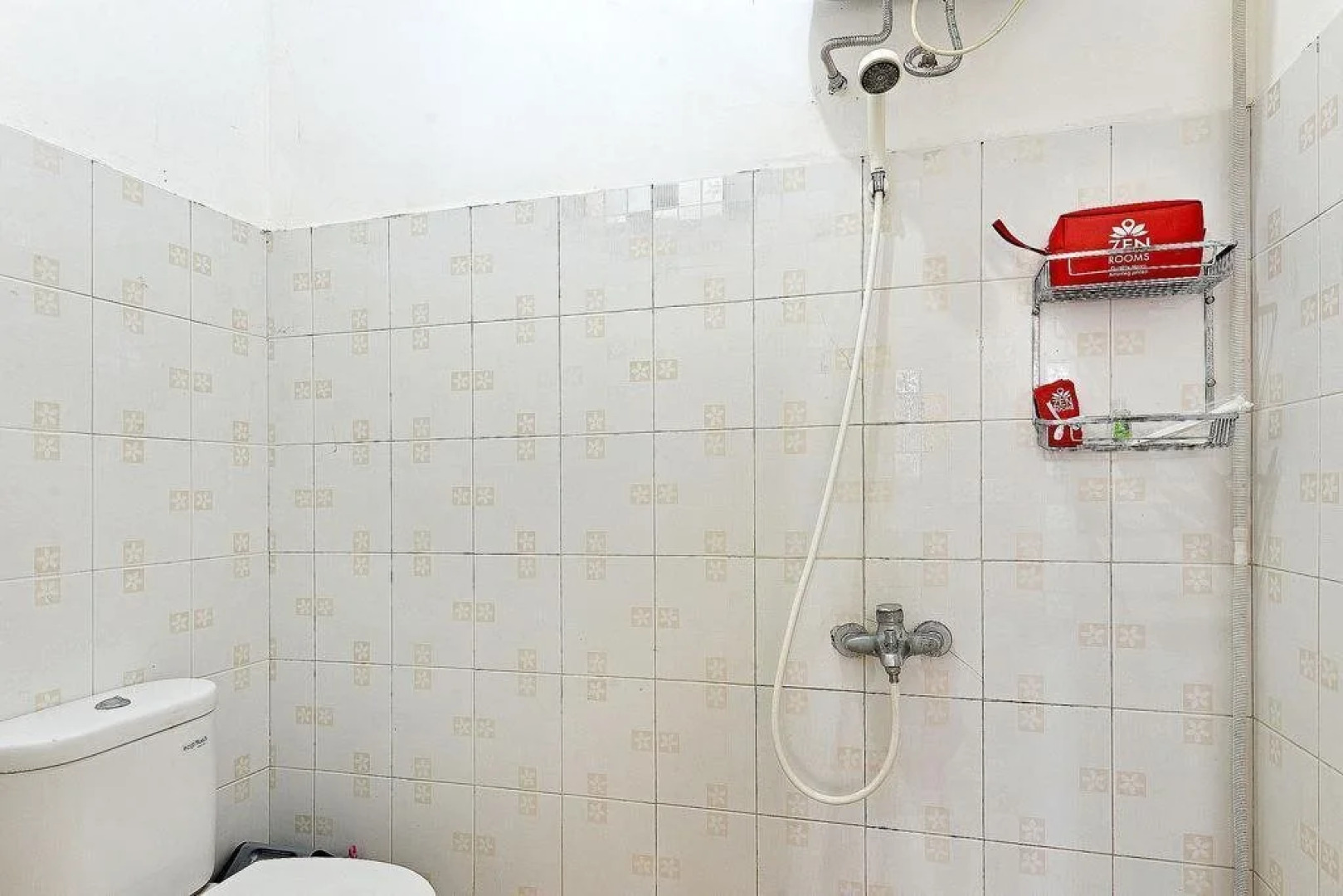 Zen Rooms Karet Tengsin