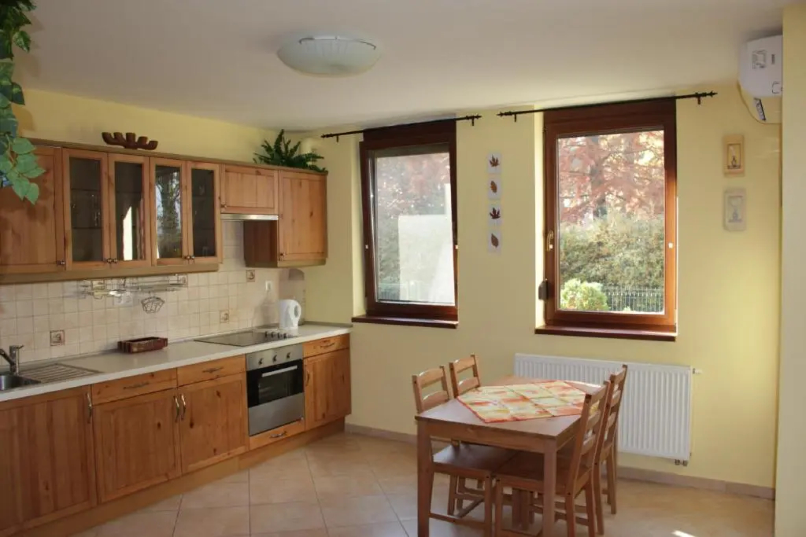 Lakeview Apartment