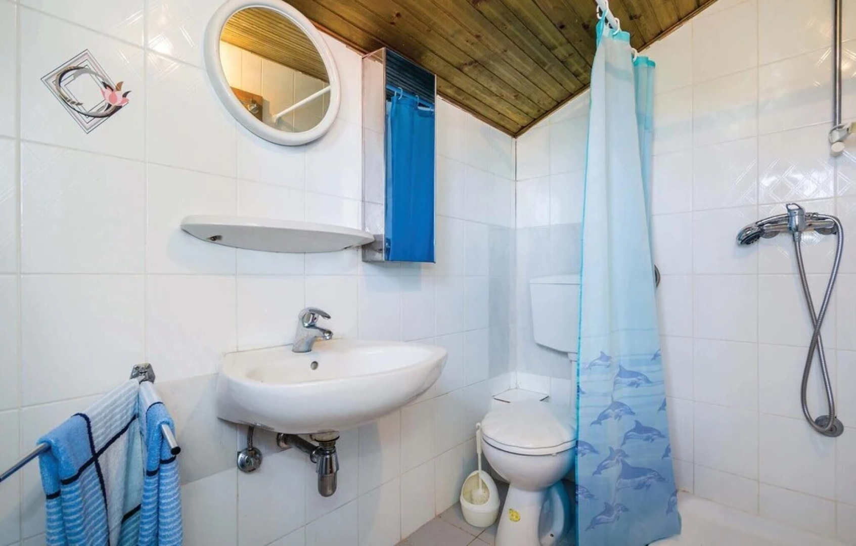 Stunning Home in Cesarica With Wifi and 3 Bedrooms