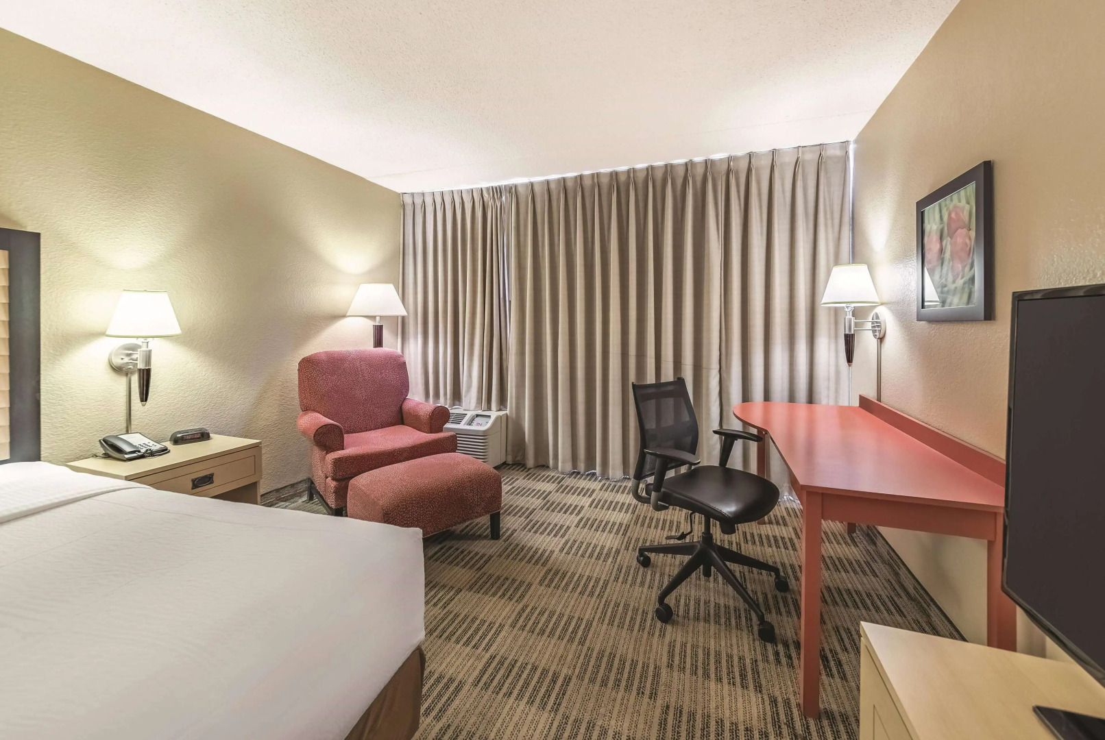 Ramada by Wyndham Fairfield NJ