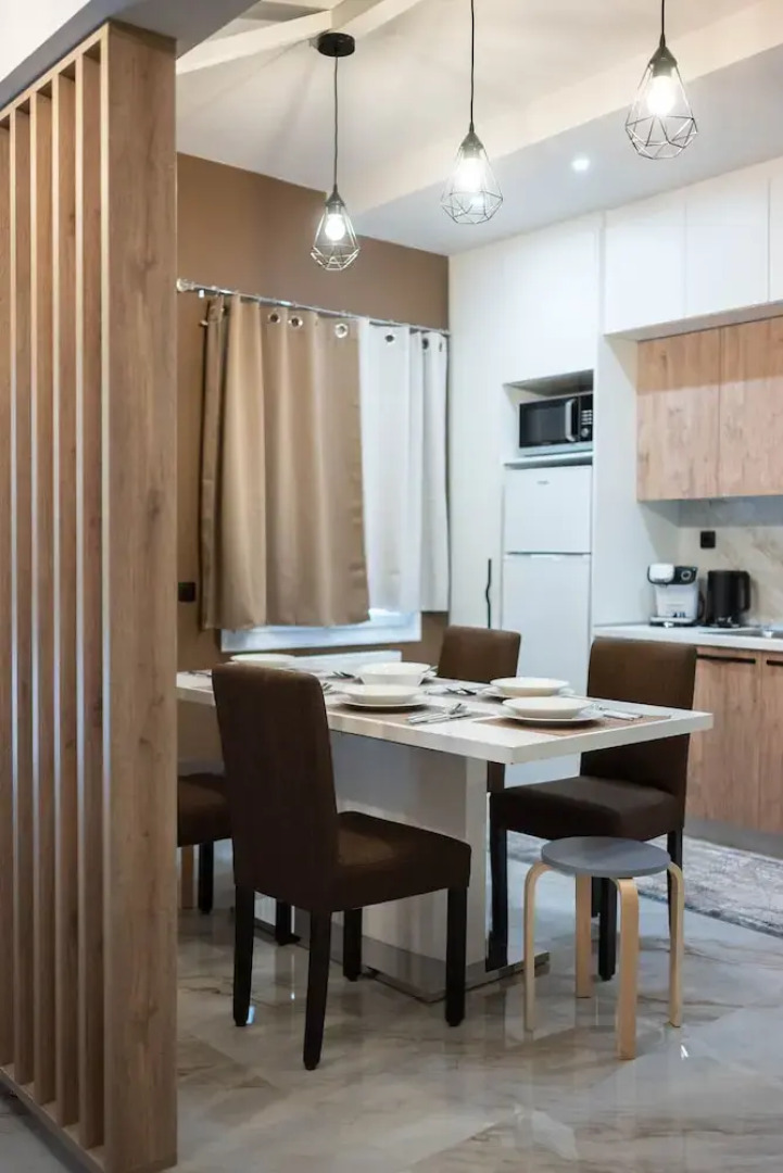 Aurora Breeze Trikala Town