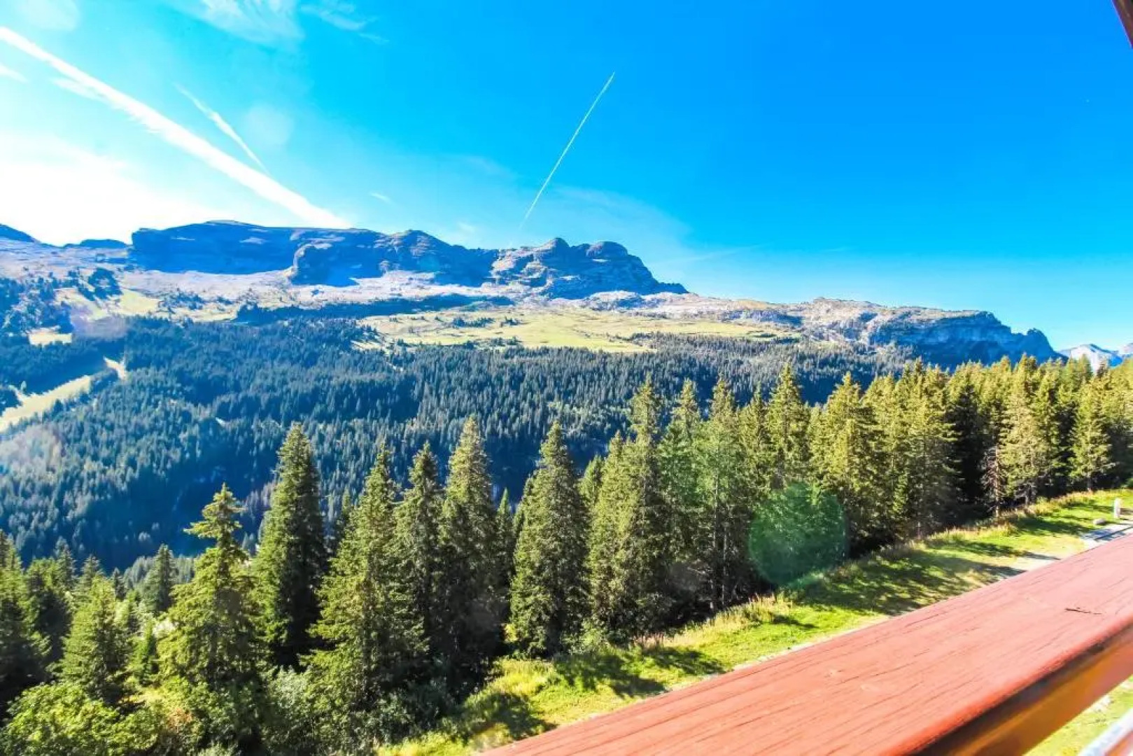 Exceptional 3 bed Penthouse with fireplace and stunning views