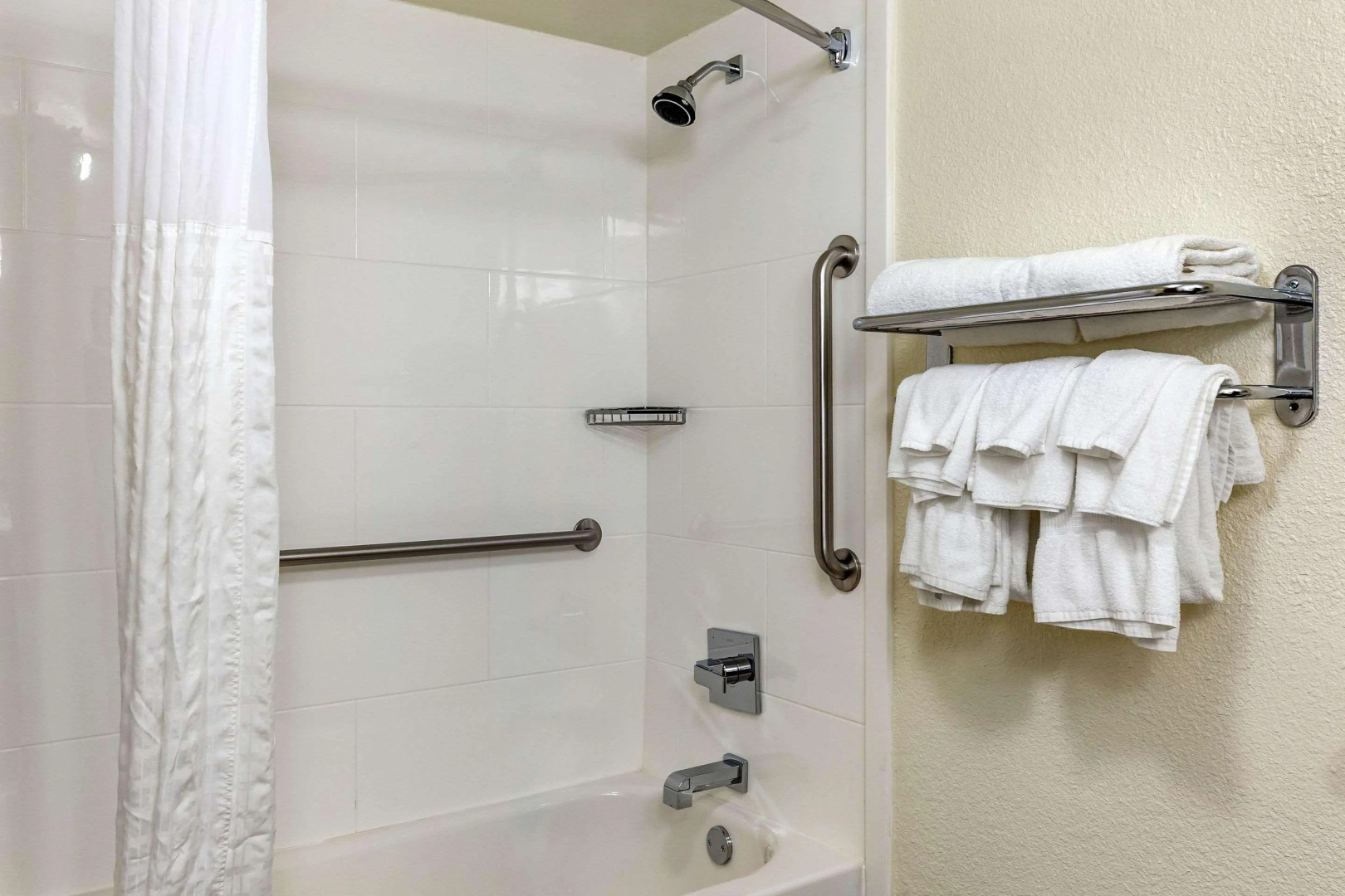 Comfort Suites Hanes Mall