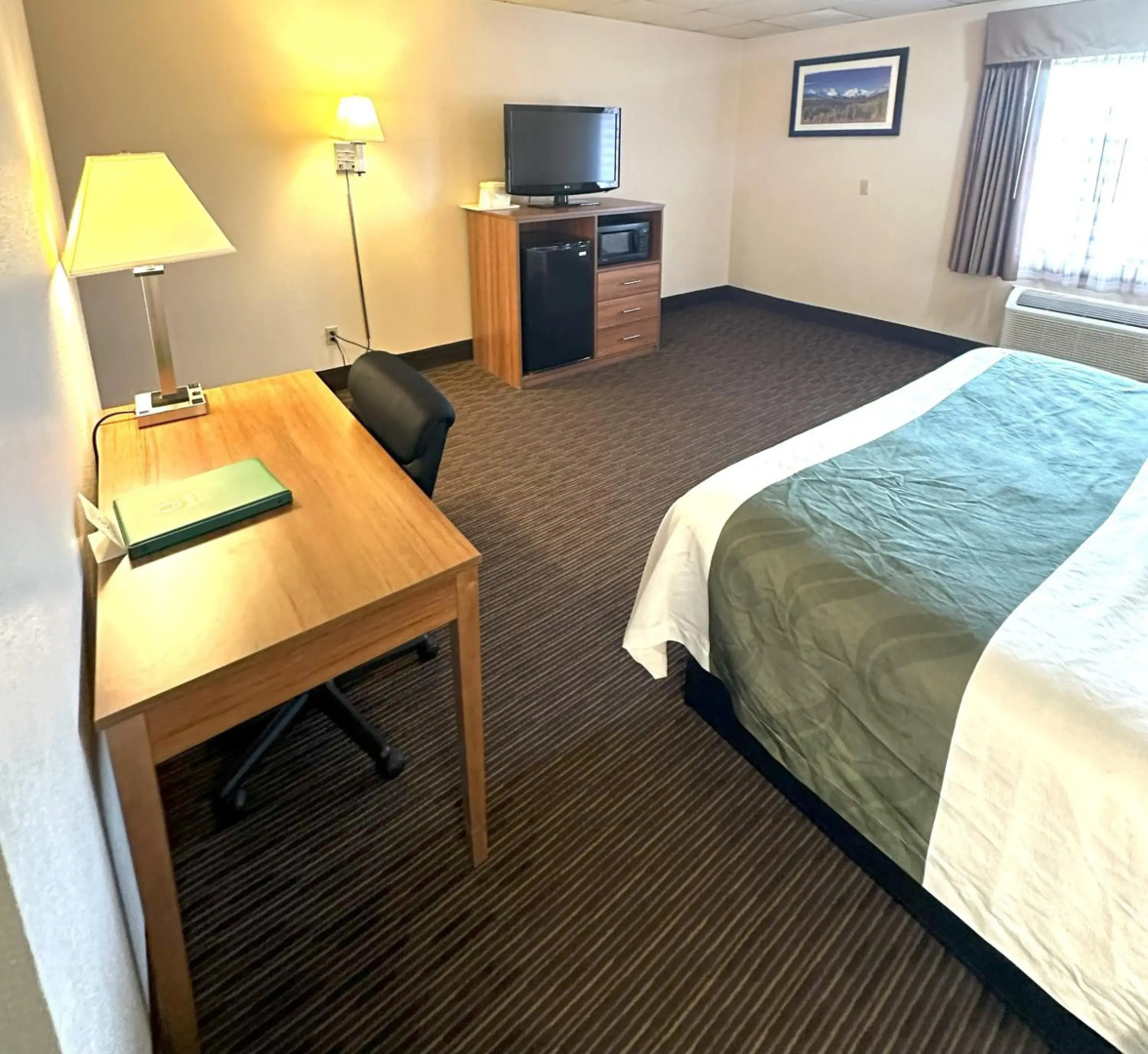 Sunflower Inn and Suites