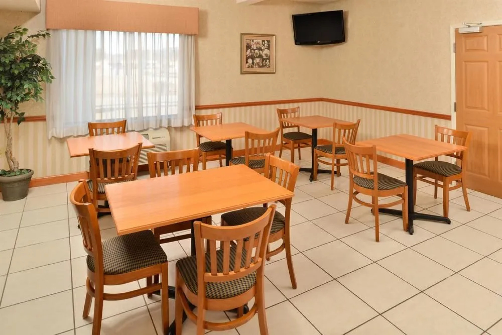 Americas Best Value Inn And Suites Carrollton