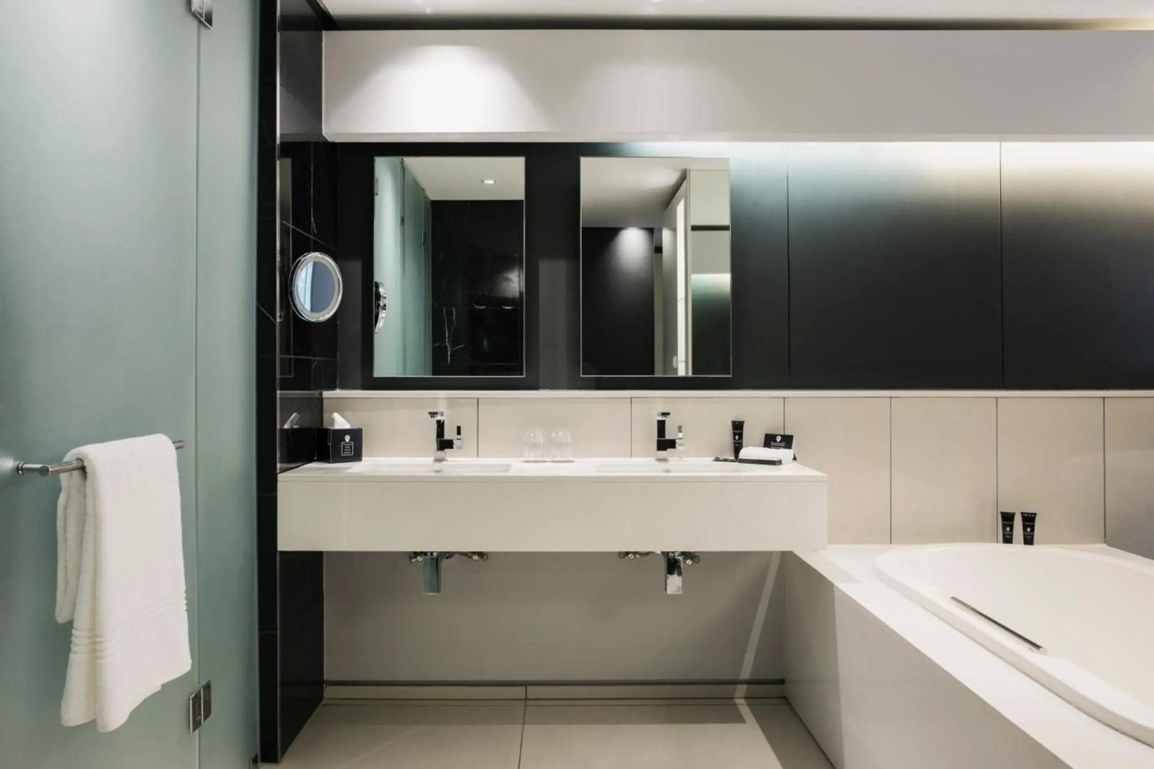 The Capital 15 on Orange Hotel & Spa