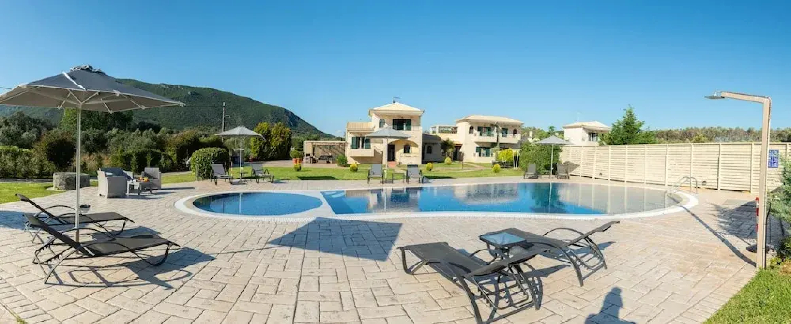 Villa Liostasi