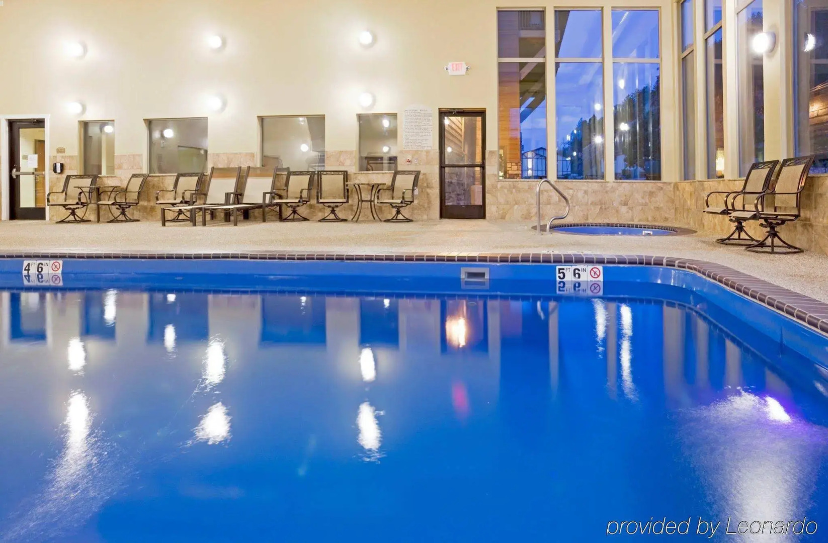 Holiday Inn Express Hotel & Suites Custer by IHG