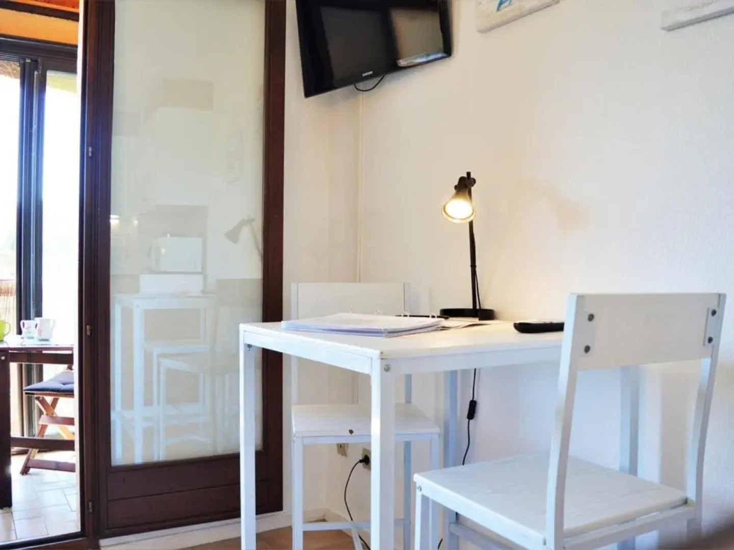 Appartement Bormes-les-Mimosas, 1 pièce, 4 personnes - FR-1-251-77