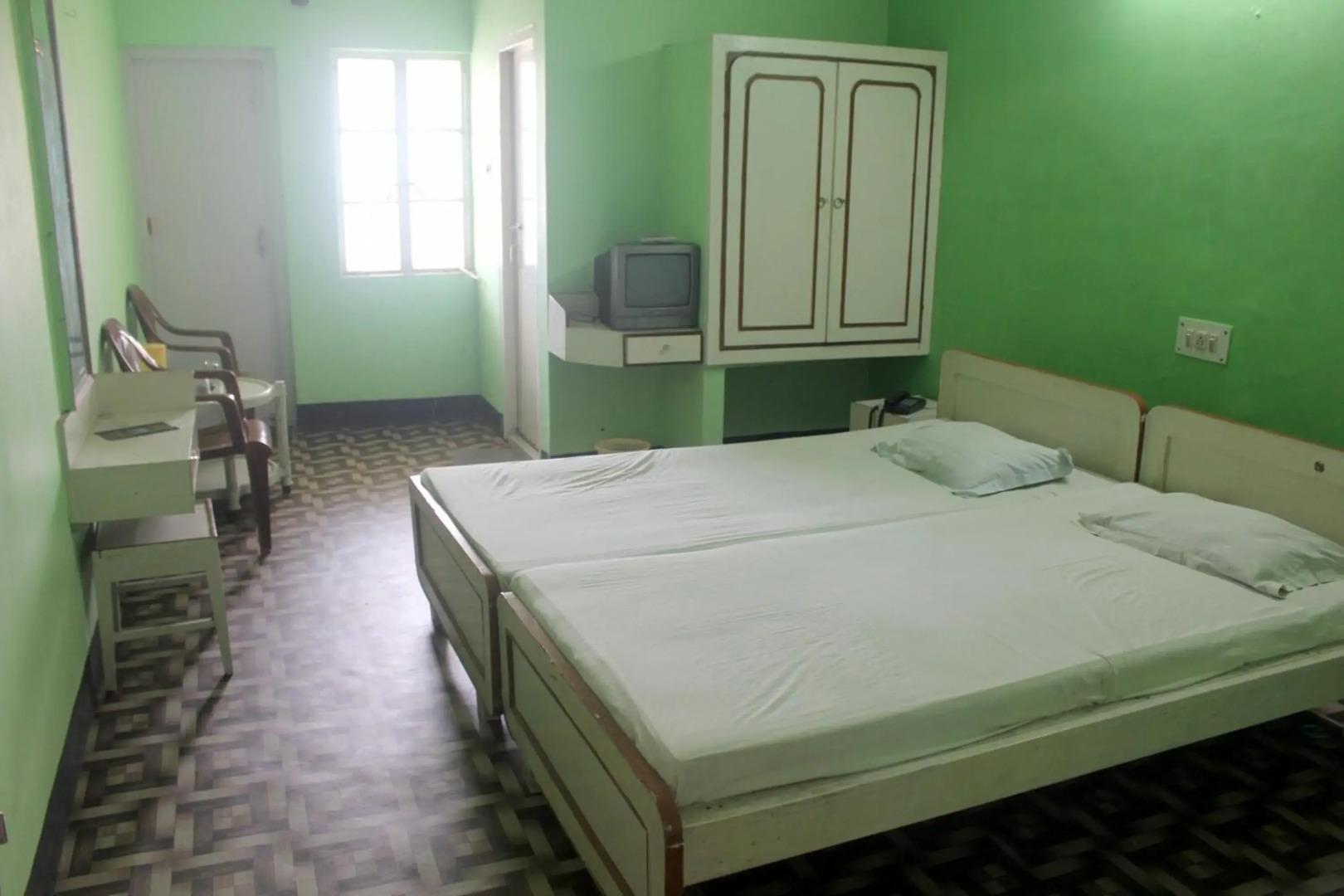 Hotel Deepak