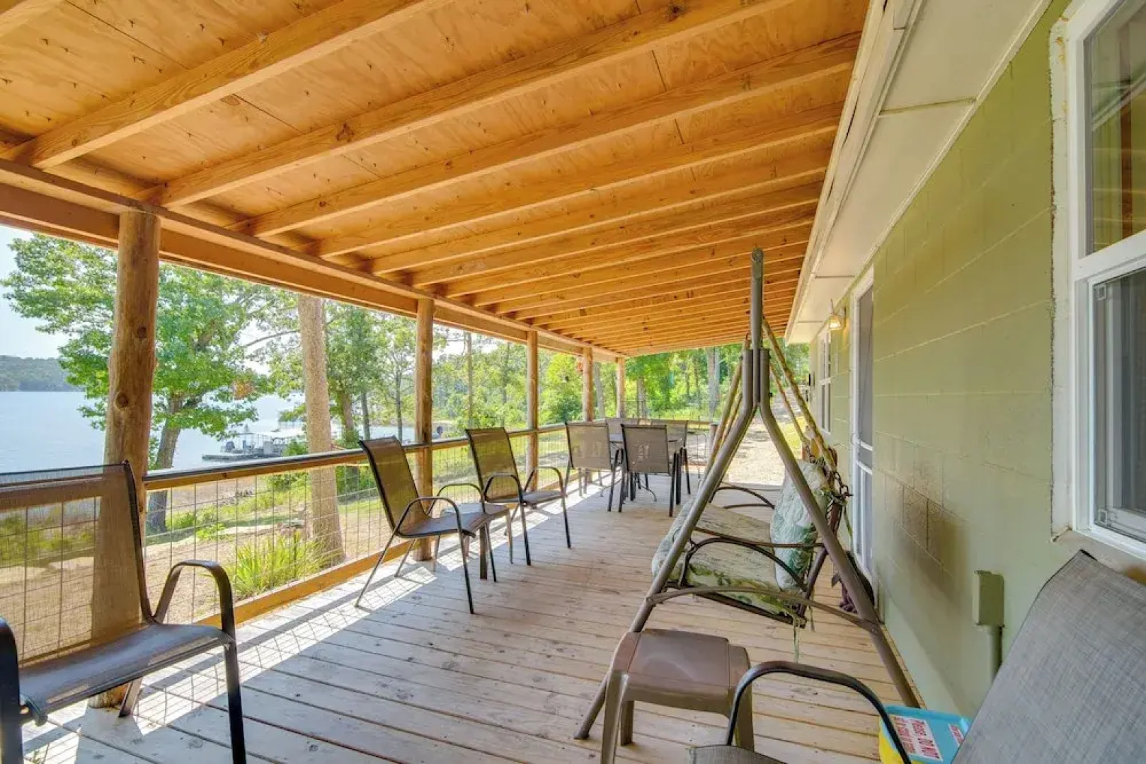 Waterfront Bull Shoals Lake Cabin w/ Deck + Views!