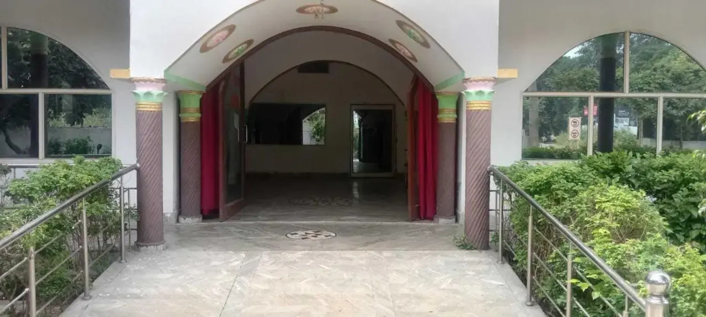 Spot On 93473 Galaxy Grand Hotel