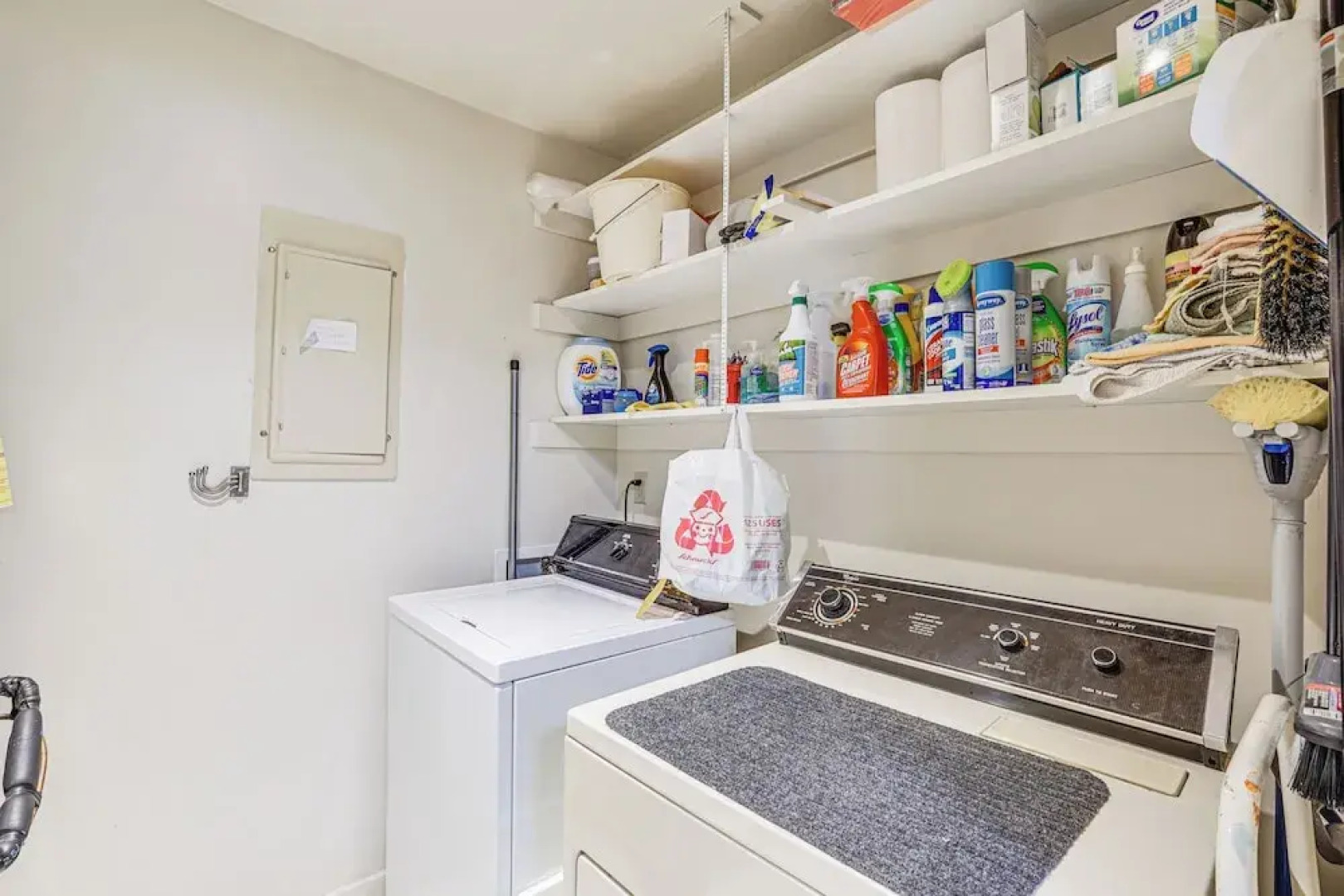 Lakefront Condo w/ Resort Amenities in Osage Beach