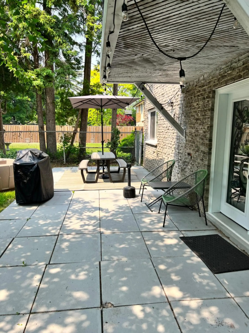 Tranquil & Cozy 30 min to Toronto ~ Backyard ~ Pkg