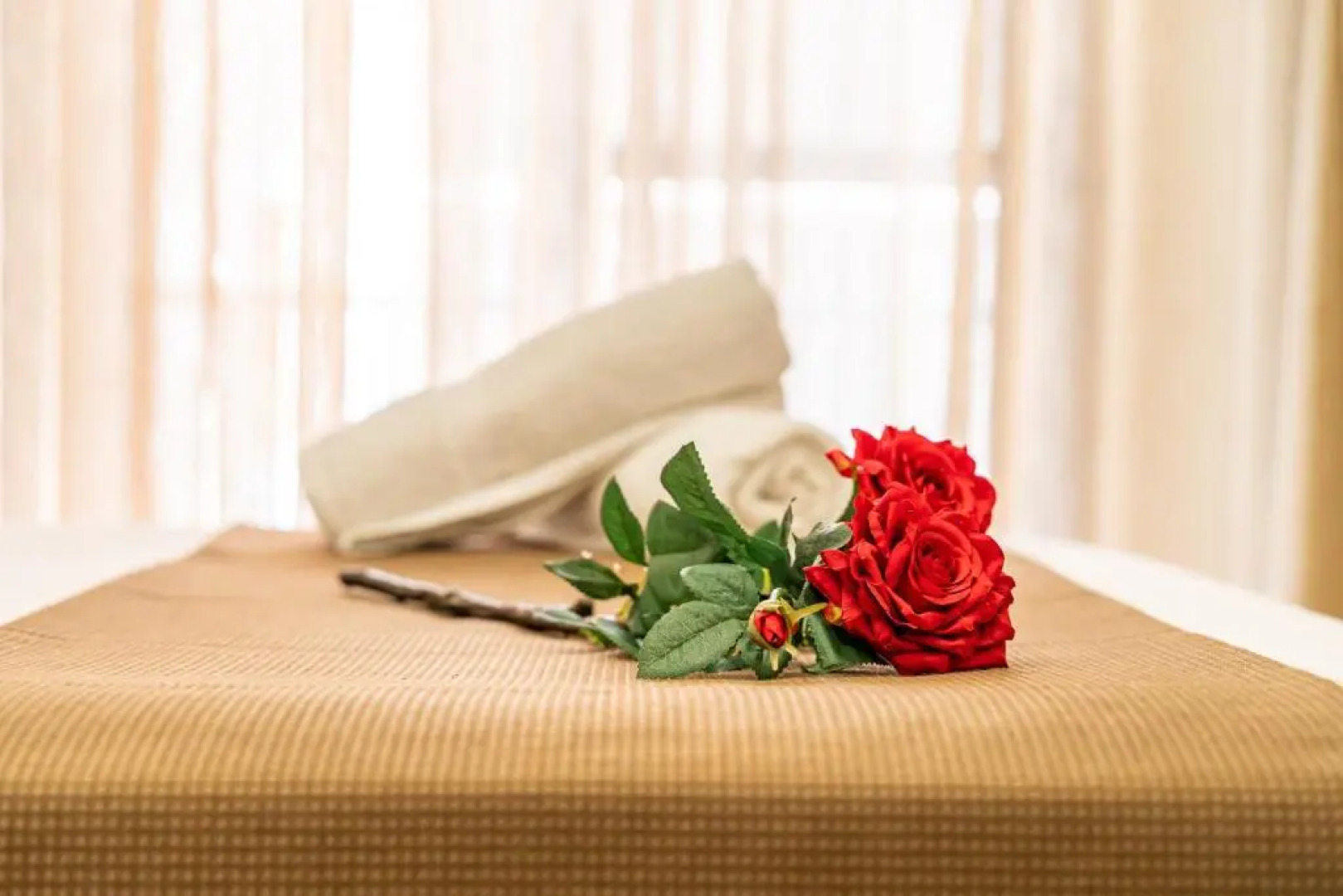 Pebbles, apartment 1