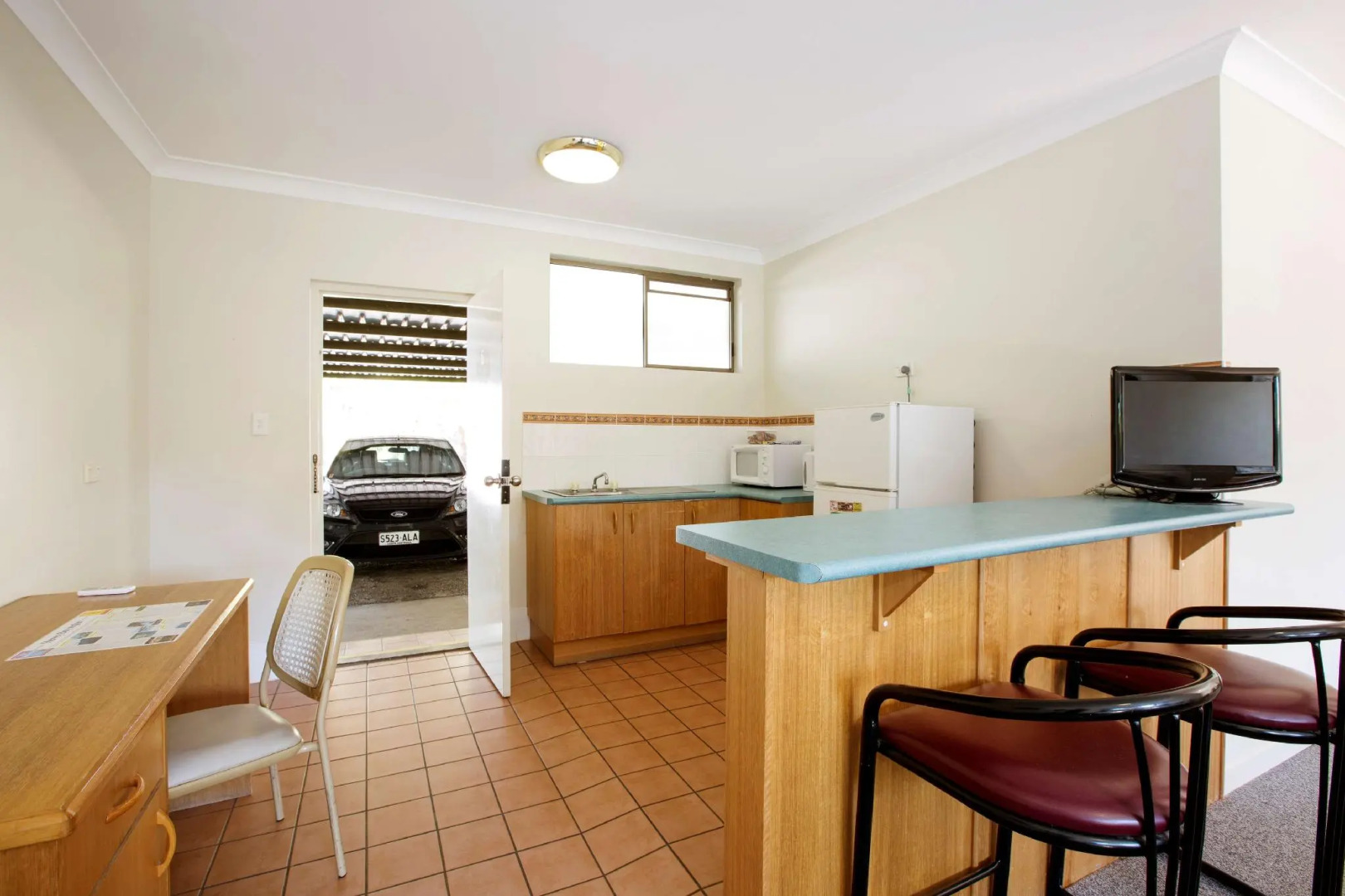 Nightcap at Kondari Resort