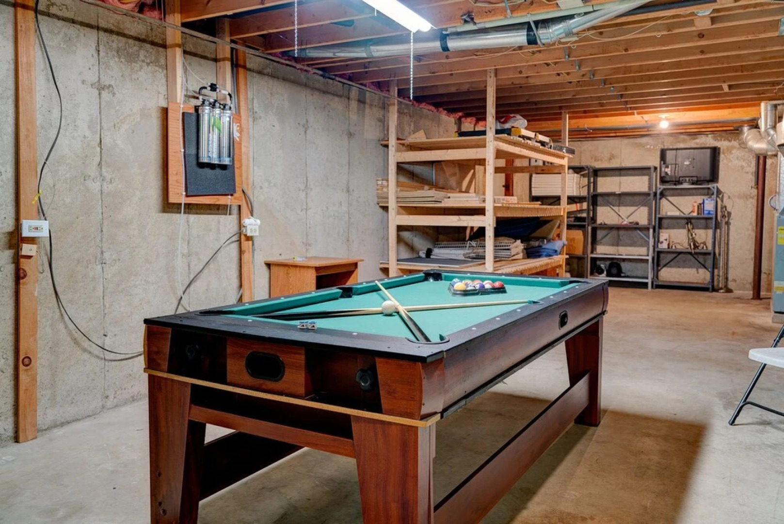 Charlie's Cabin 3 Bedroom Cabin by Redawning