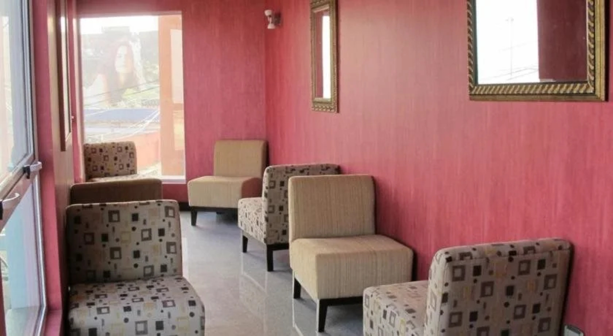 Hotel Florencia Suites & Apartments