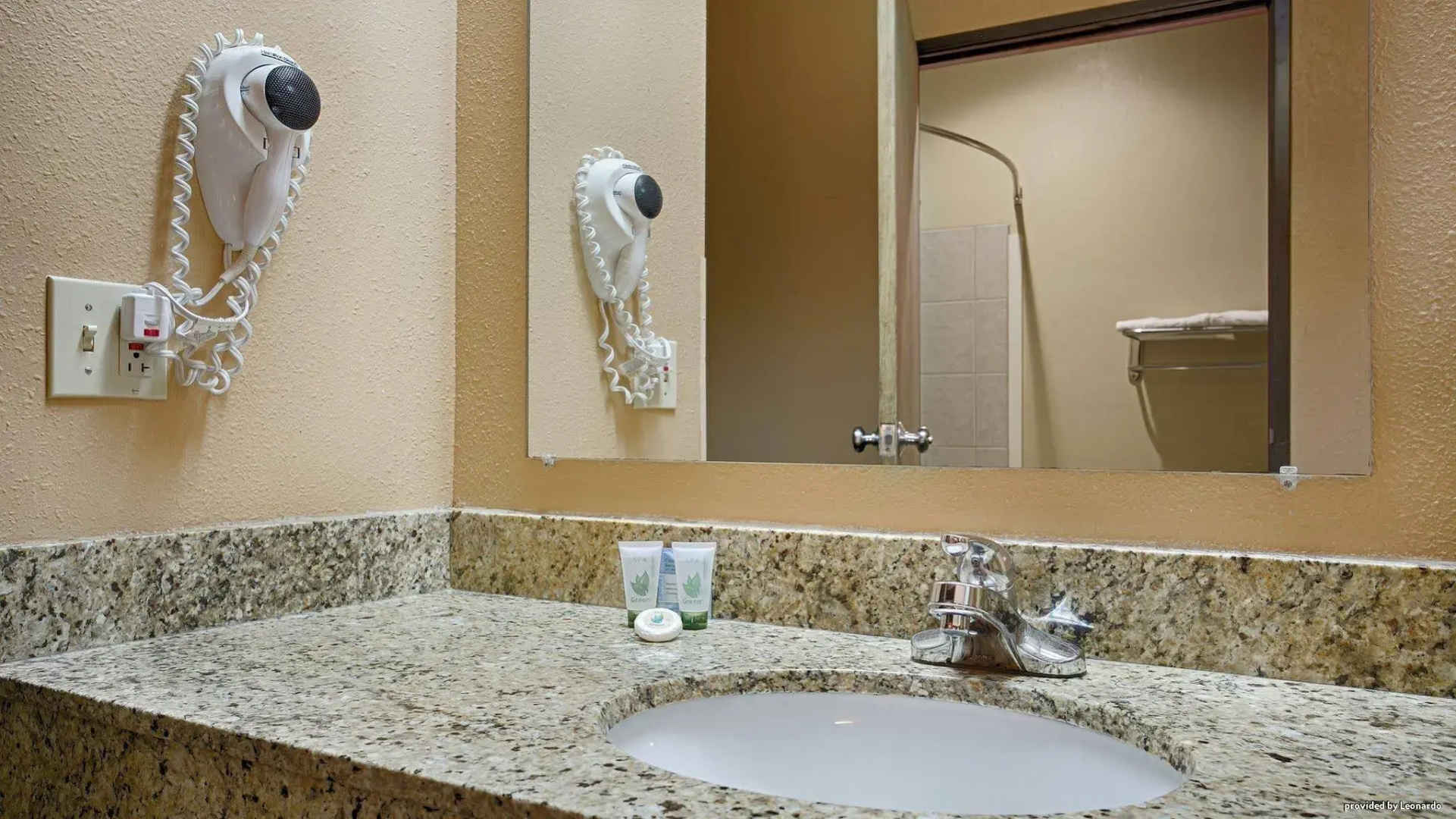 SureStay Plus Hotel by Best Western Topeka Northwest