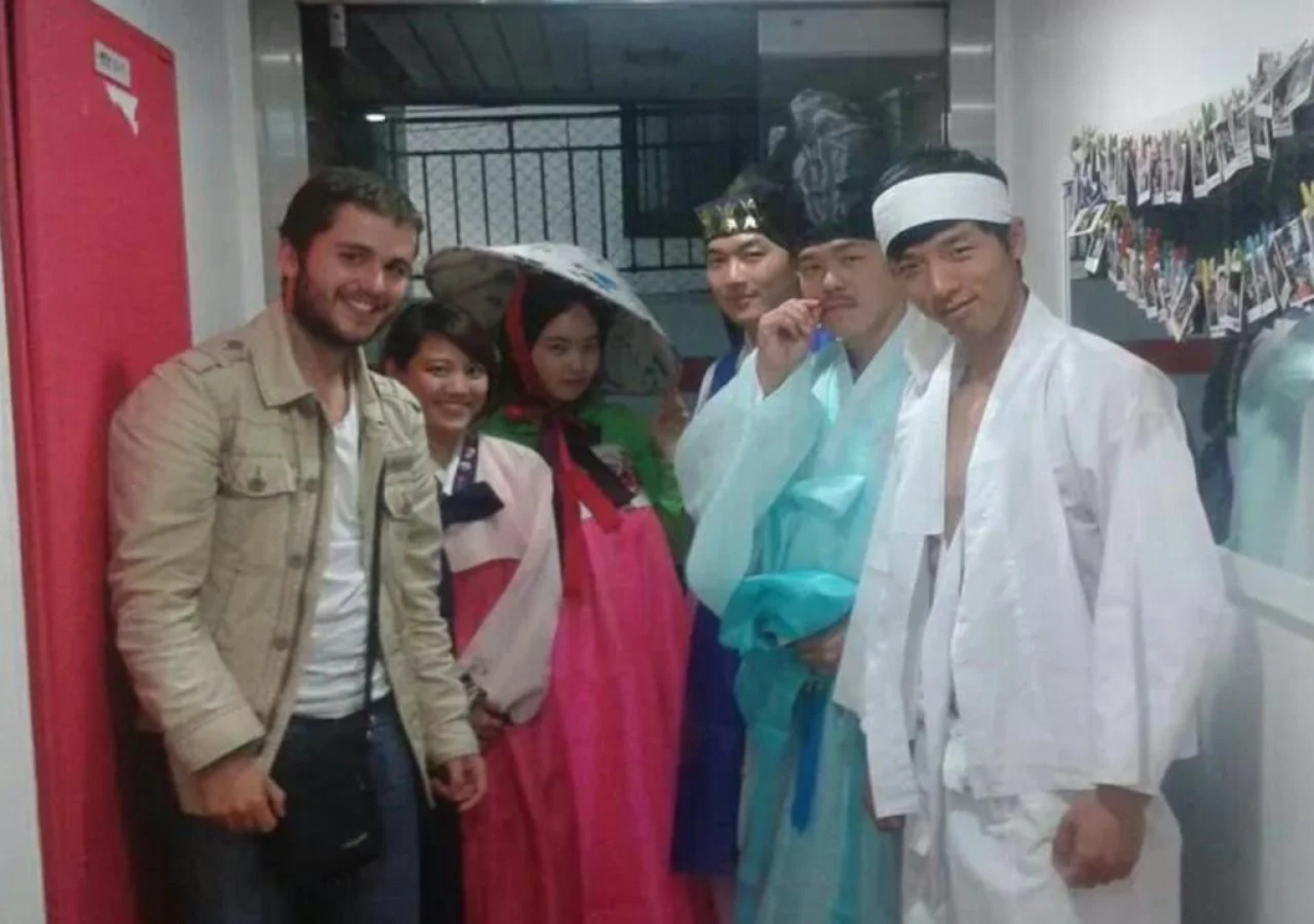 Kimchee Sinchon Guesthouse - Hostel