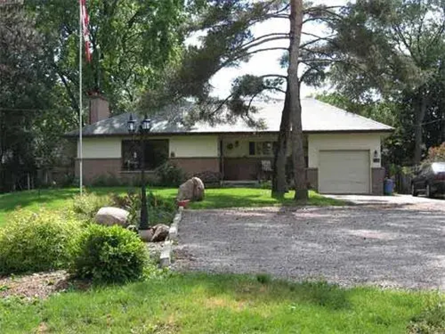 Twin Pines Bed and Breakfast