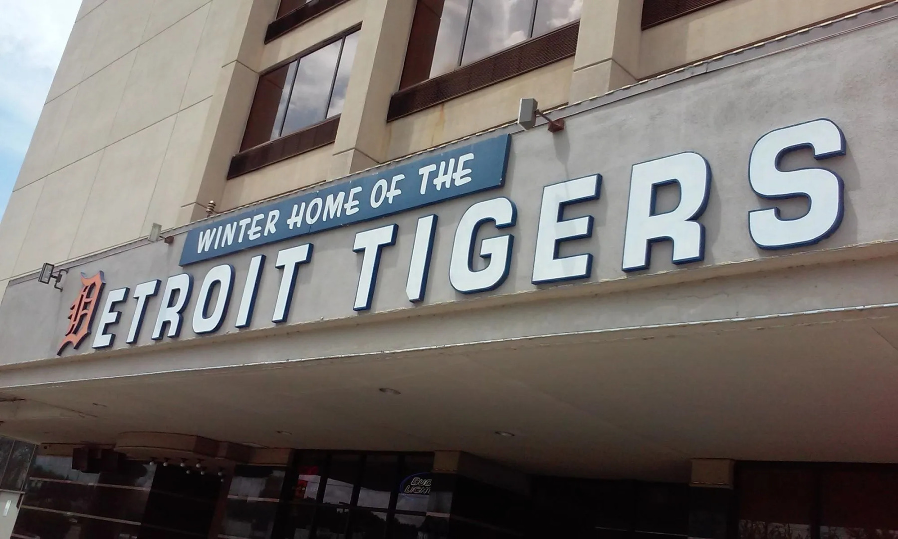 Imperial Swan Hotel & Suites