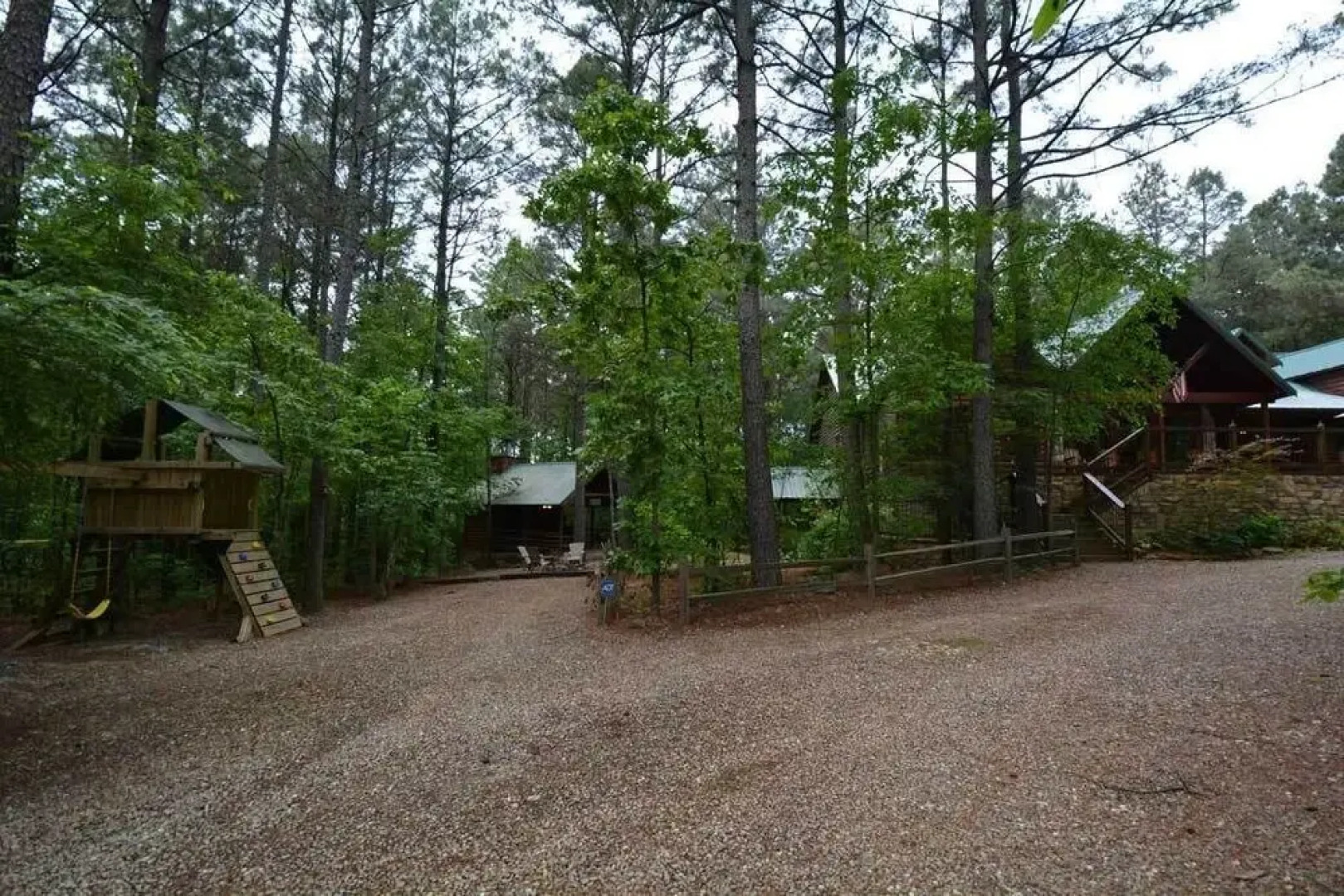 Leaping Lizard Lodge - 4 Br Cabin