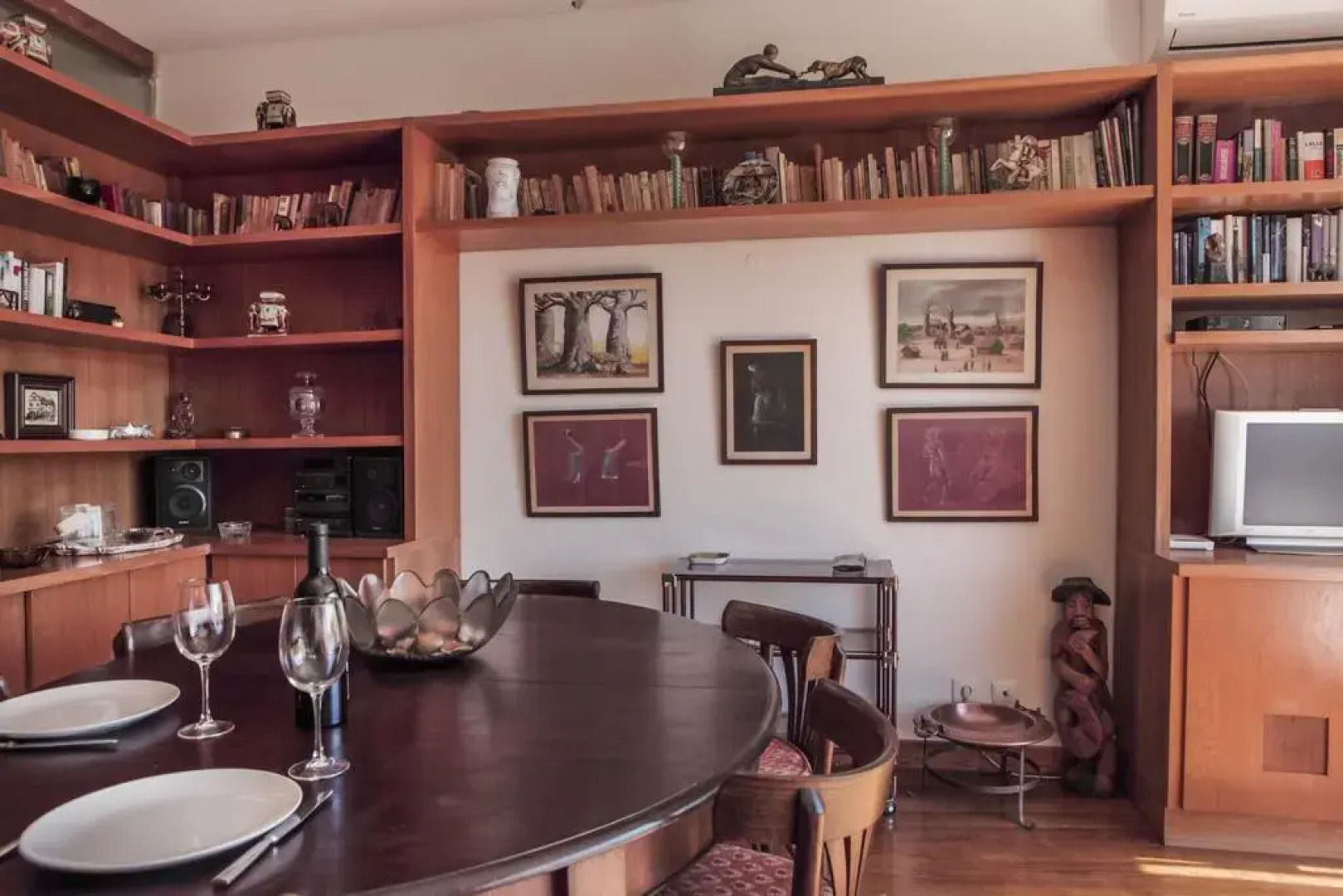 Rent4Rest Estoril Beachfront Apartments