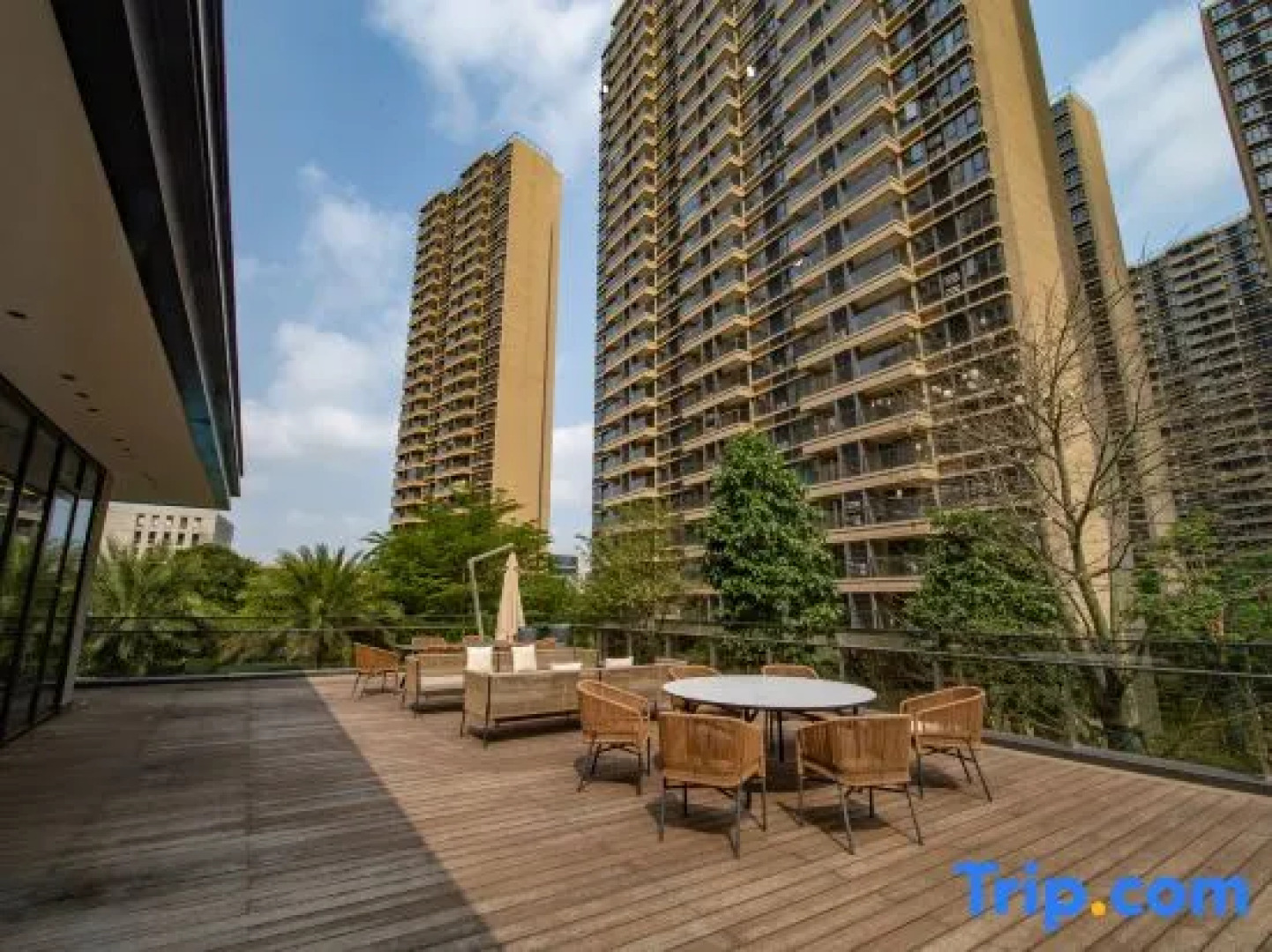 Jizhu Holiday Apartment (Chengmai Software Park)