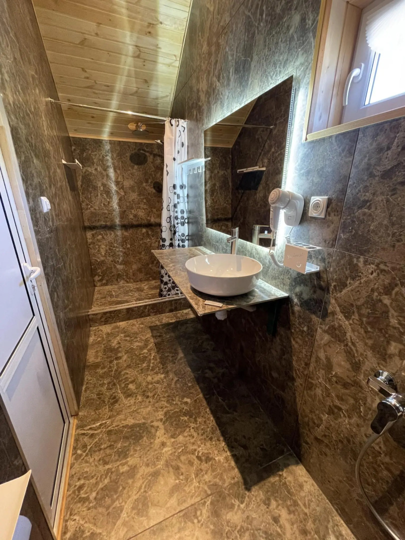 Зелёный колобок