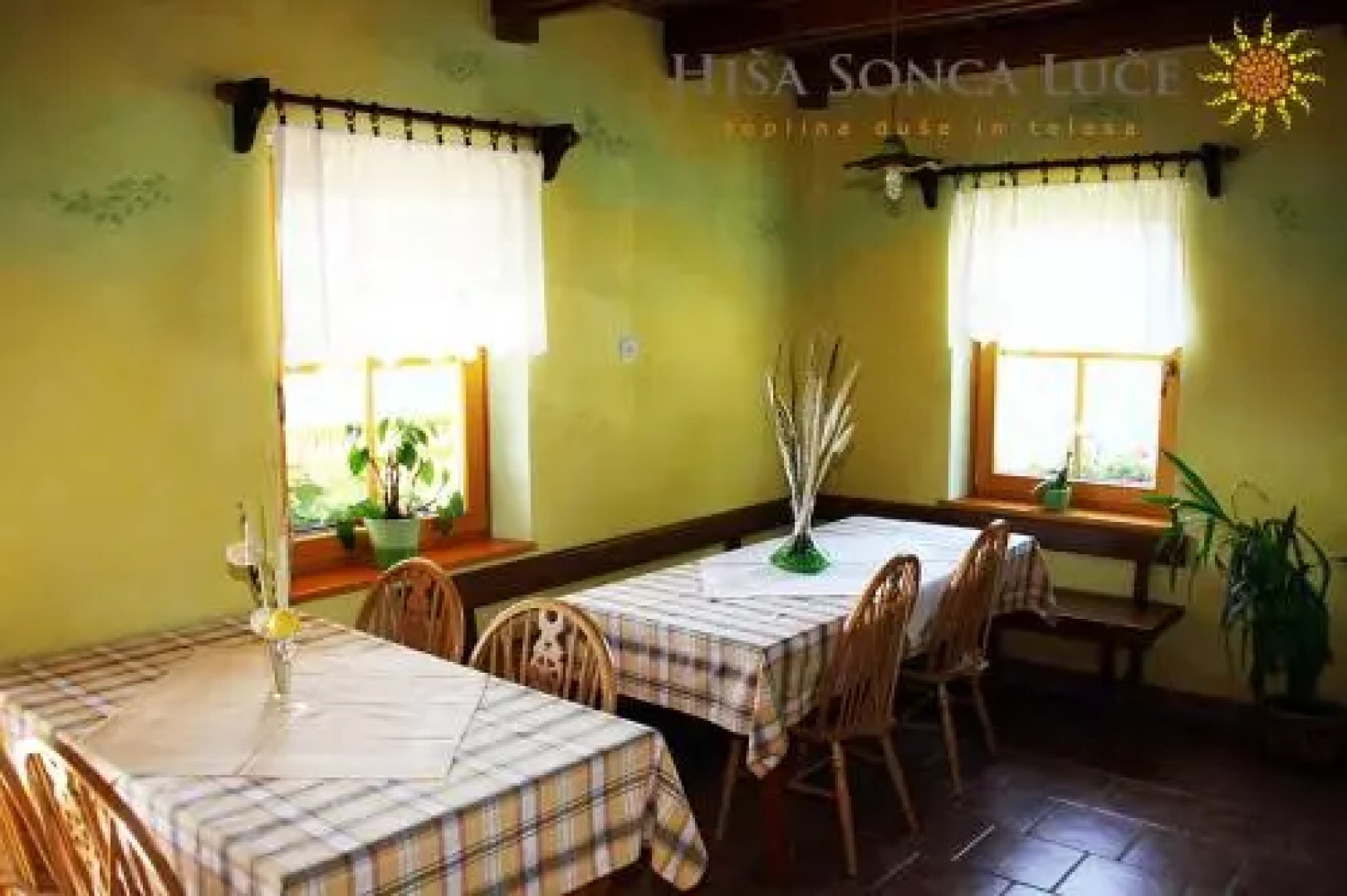 Guest House Hiša Sonca Luče