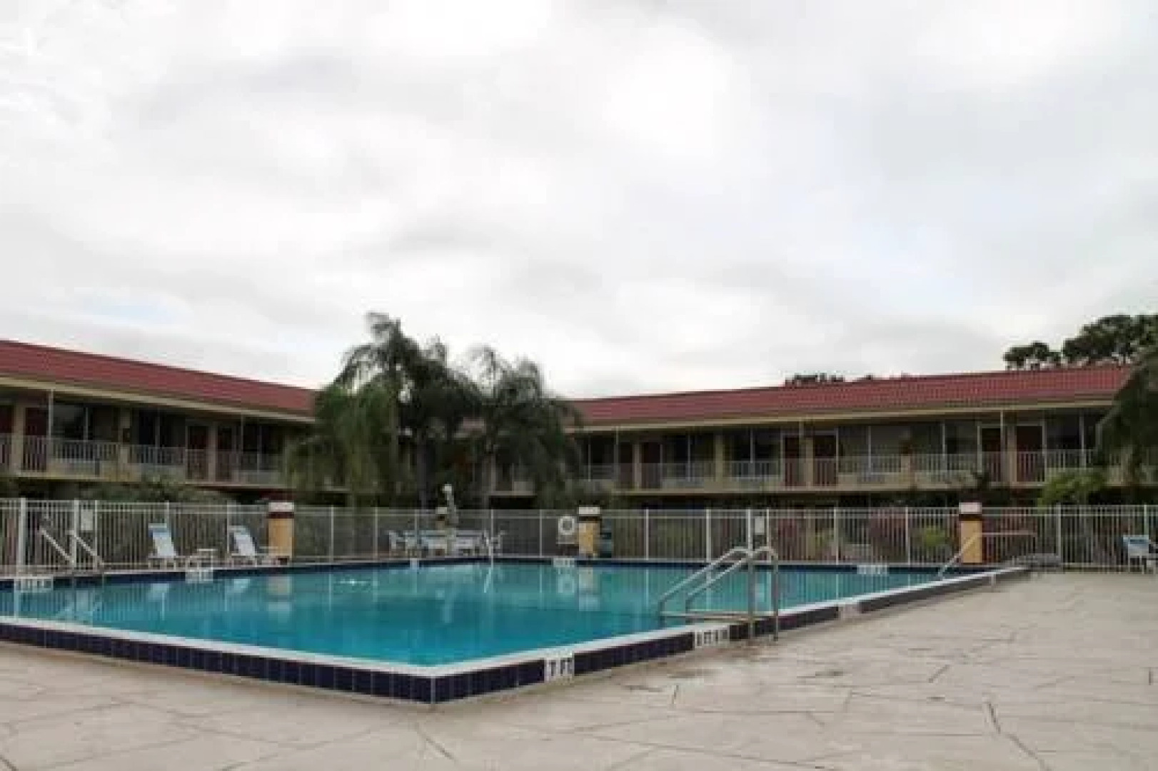 萨拉索塔机场酒店(Sarasota Airport Hotel)