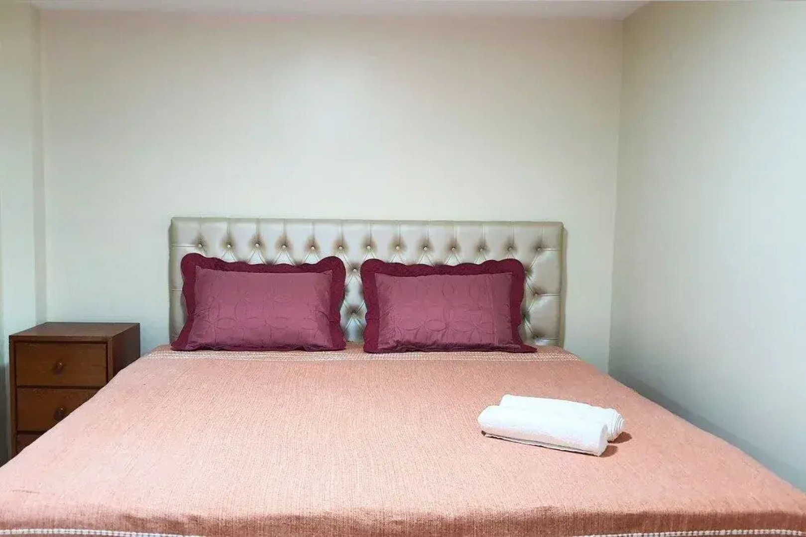 CASA TRíPLEX AO LADO DA PRAIA DO IGUAPE