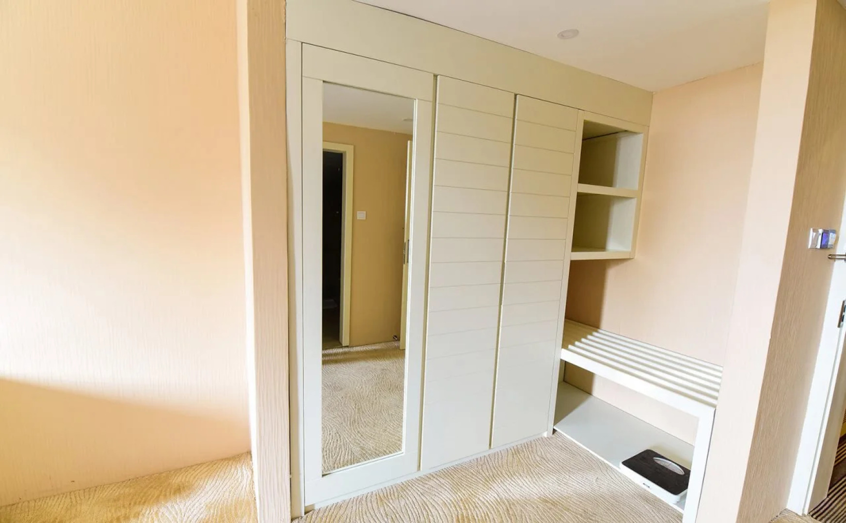 Grandeeza Luxury Hotel