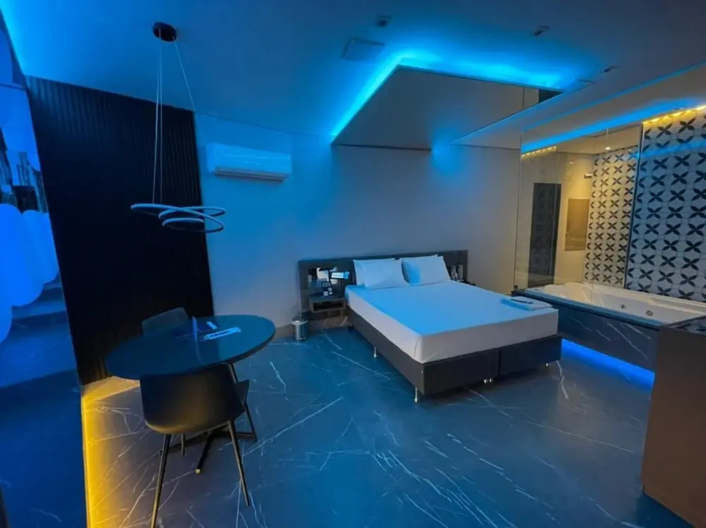 Motel Dubai - Adults Only