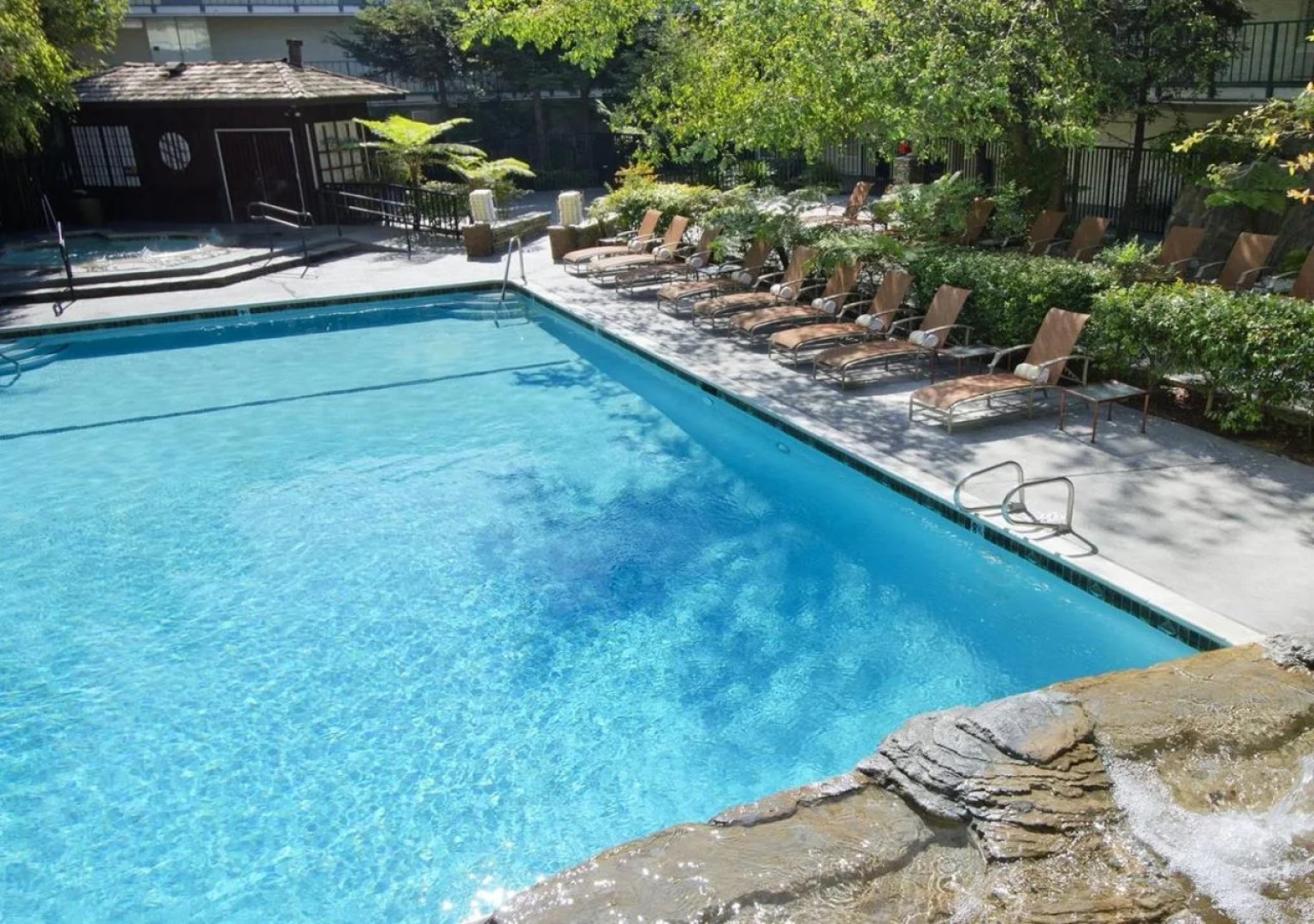 DoubleTree by Hilton Torrance - South Bay