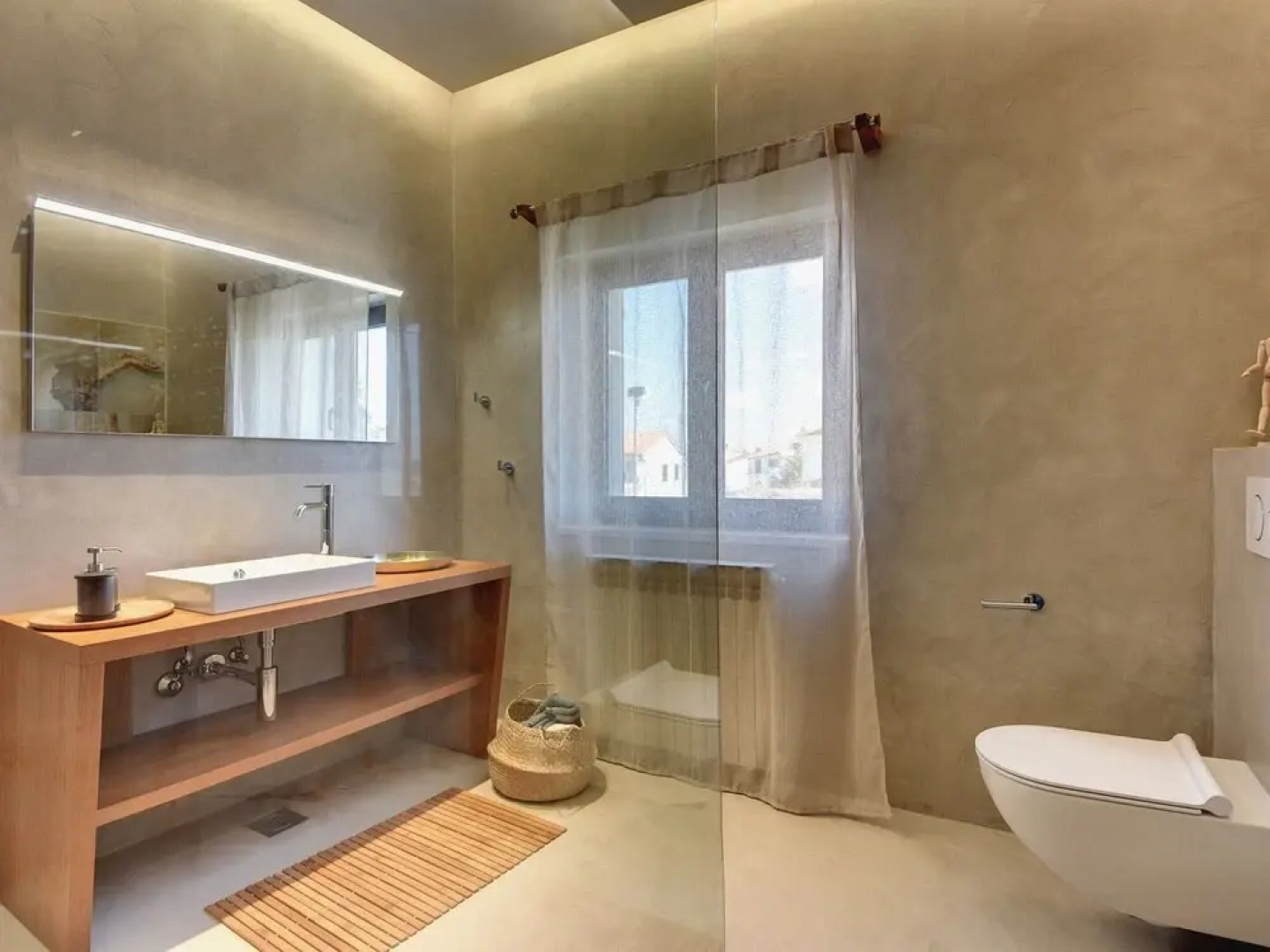 Villa in Stinjan With Pool and Sea View